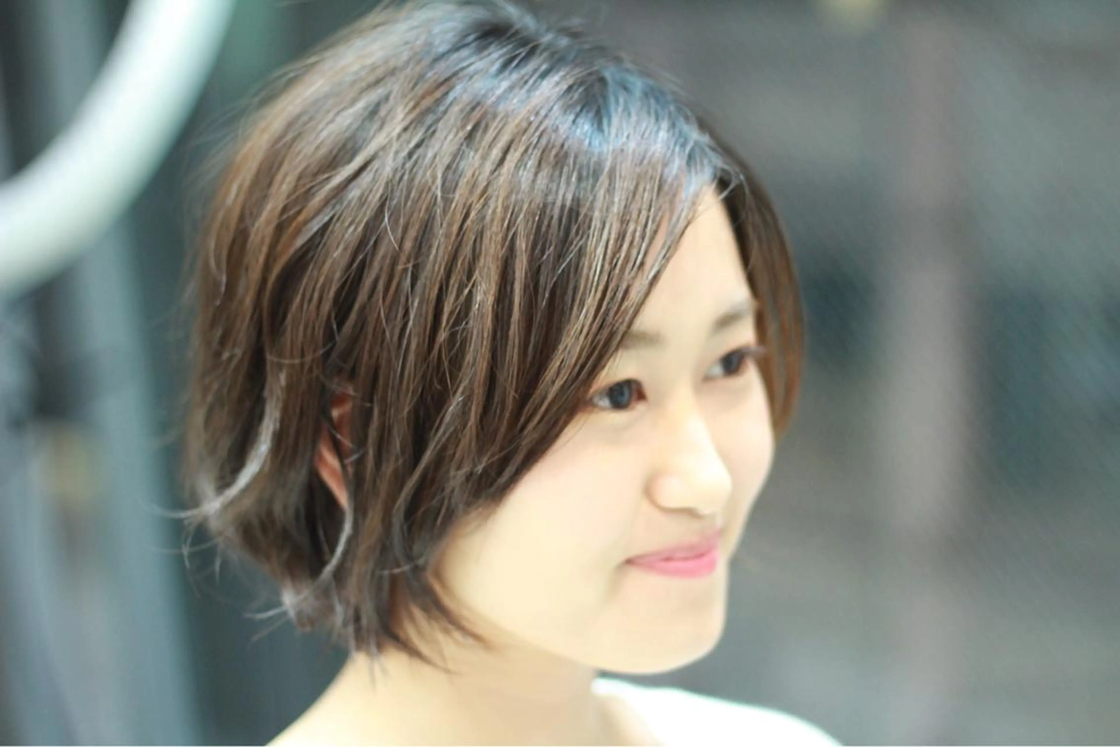 ミディアム GOSSIP信国 瑞絵のヘアスタイル