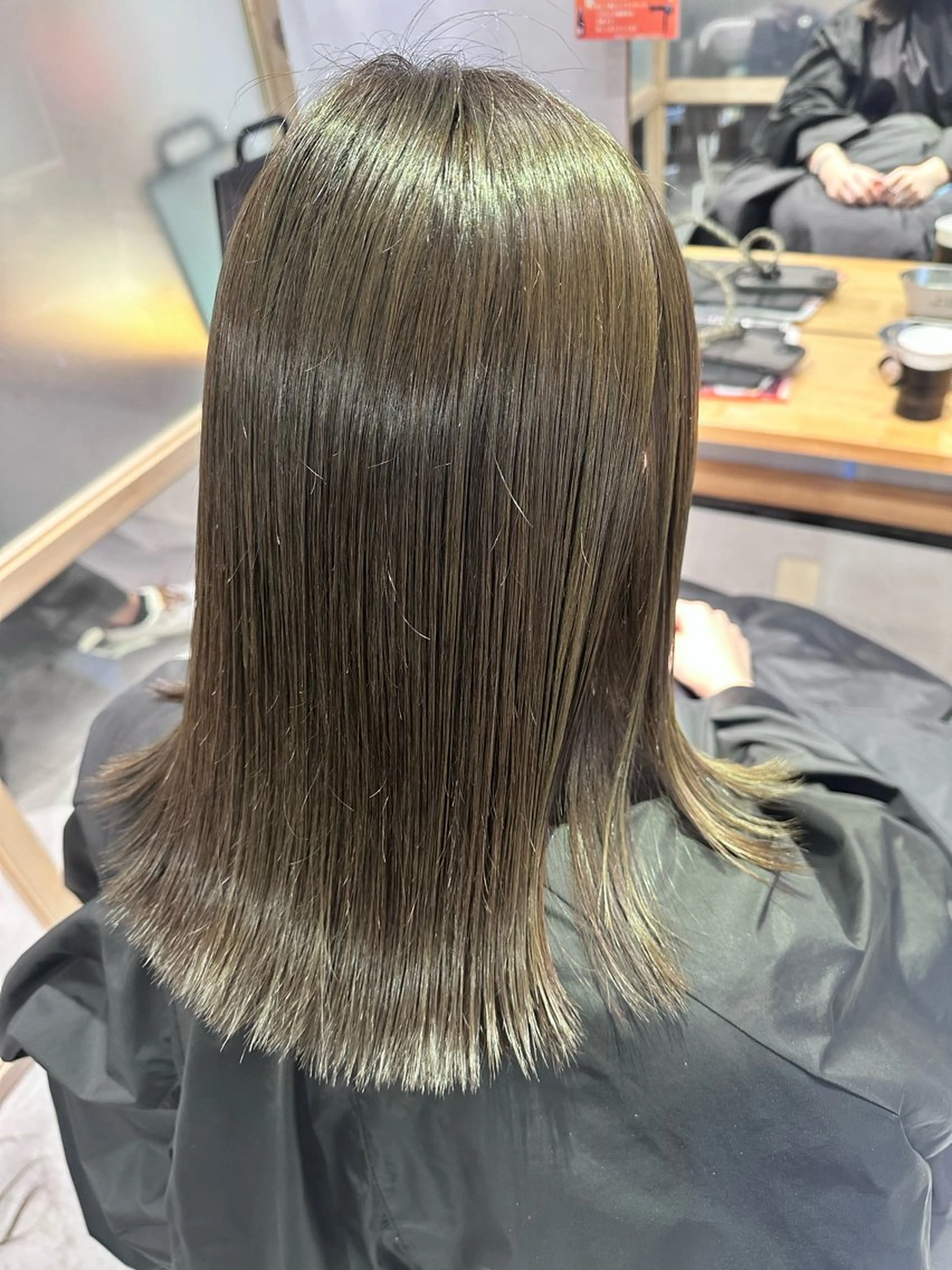 セミロング カラー カット ヘアカラー トリートメント ✨シルクストレート✨ 美髪髪質改善Yukiのヘアスタイル