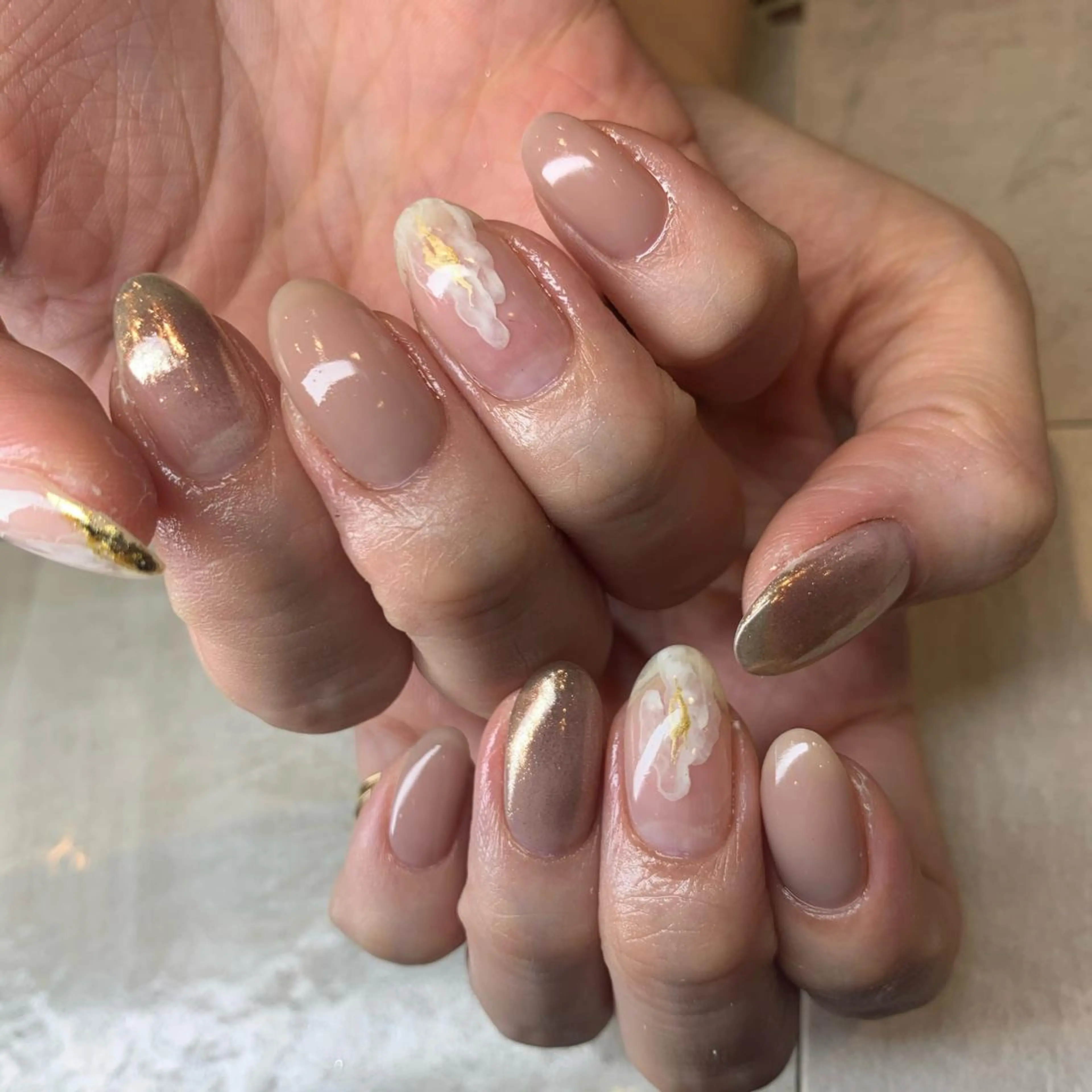 ネイル repos~ルポ~所属・里見 麗のネイルデザイン