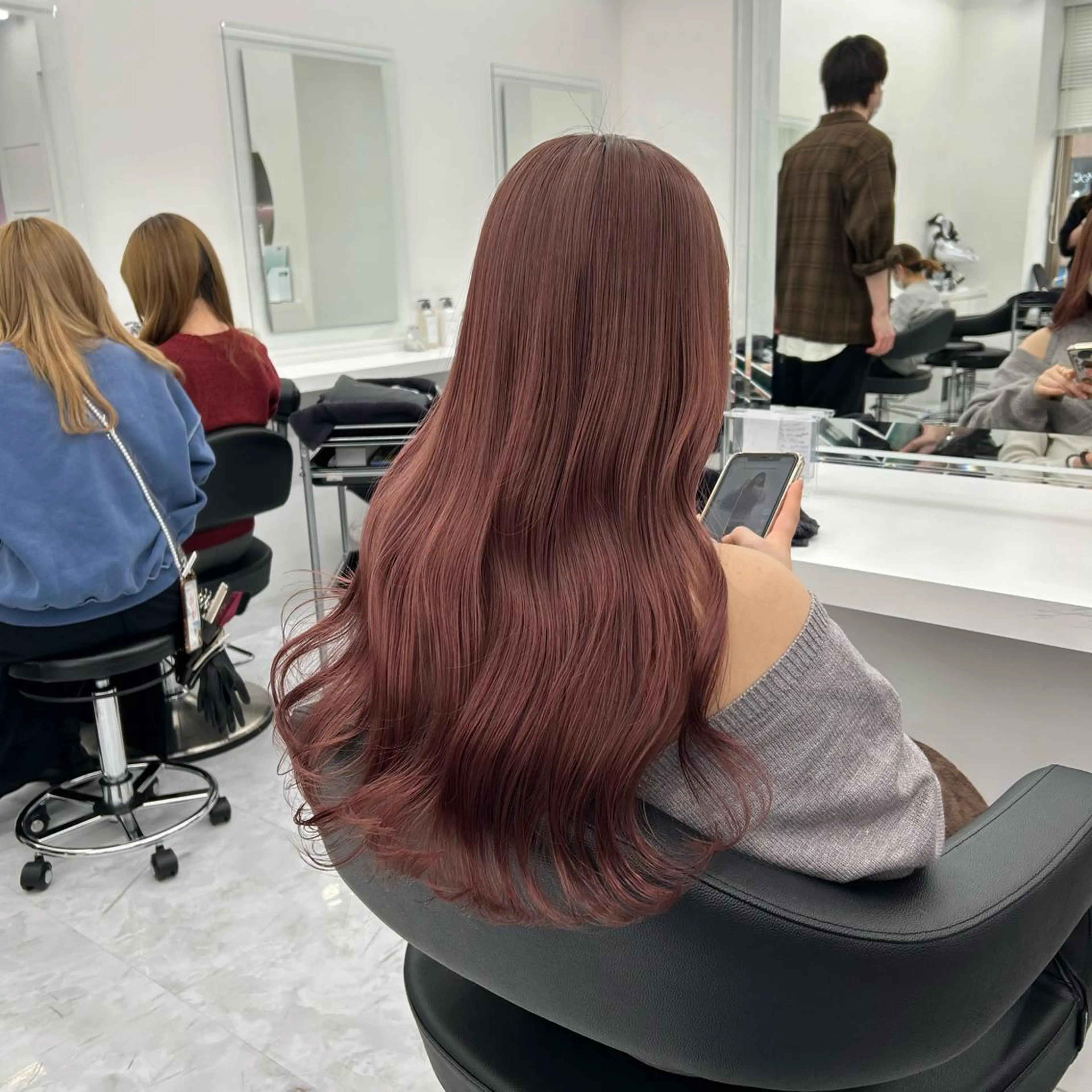 セミロング カラー ヘアアレンジ カット ヘアカラー GOTODAY shair salon 横浜mare店所属・mai🍑暖色カラー /レイヤー💖のヘアスタイル