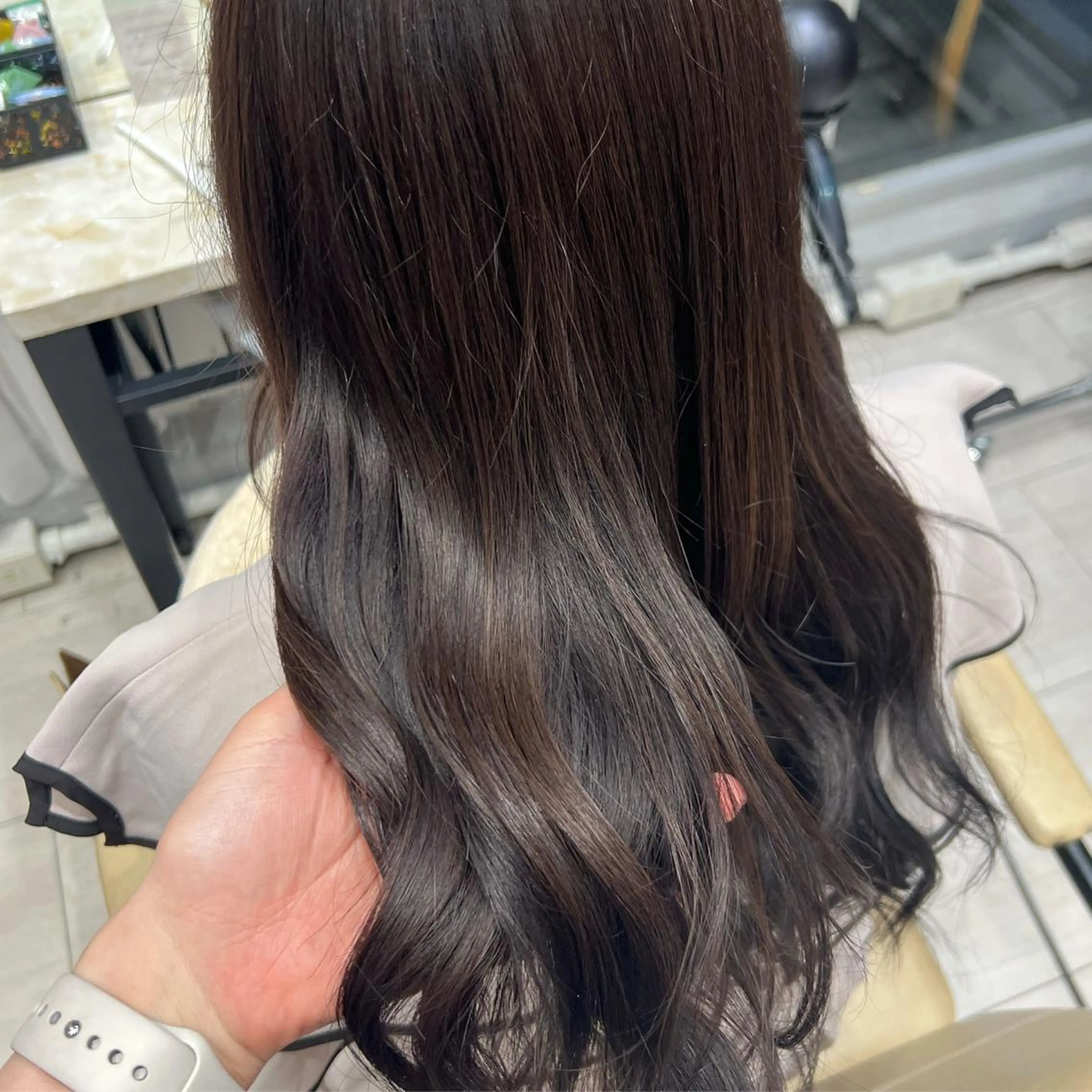 ロング カラー 透明感カラー グレージュ ロング 表参道/ブリーチ/ みずは🎀のヘアスタイル