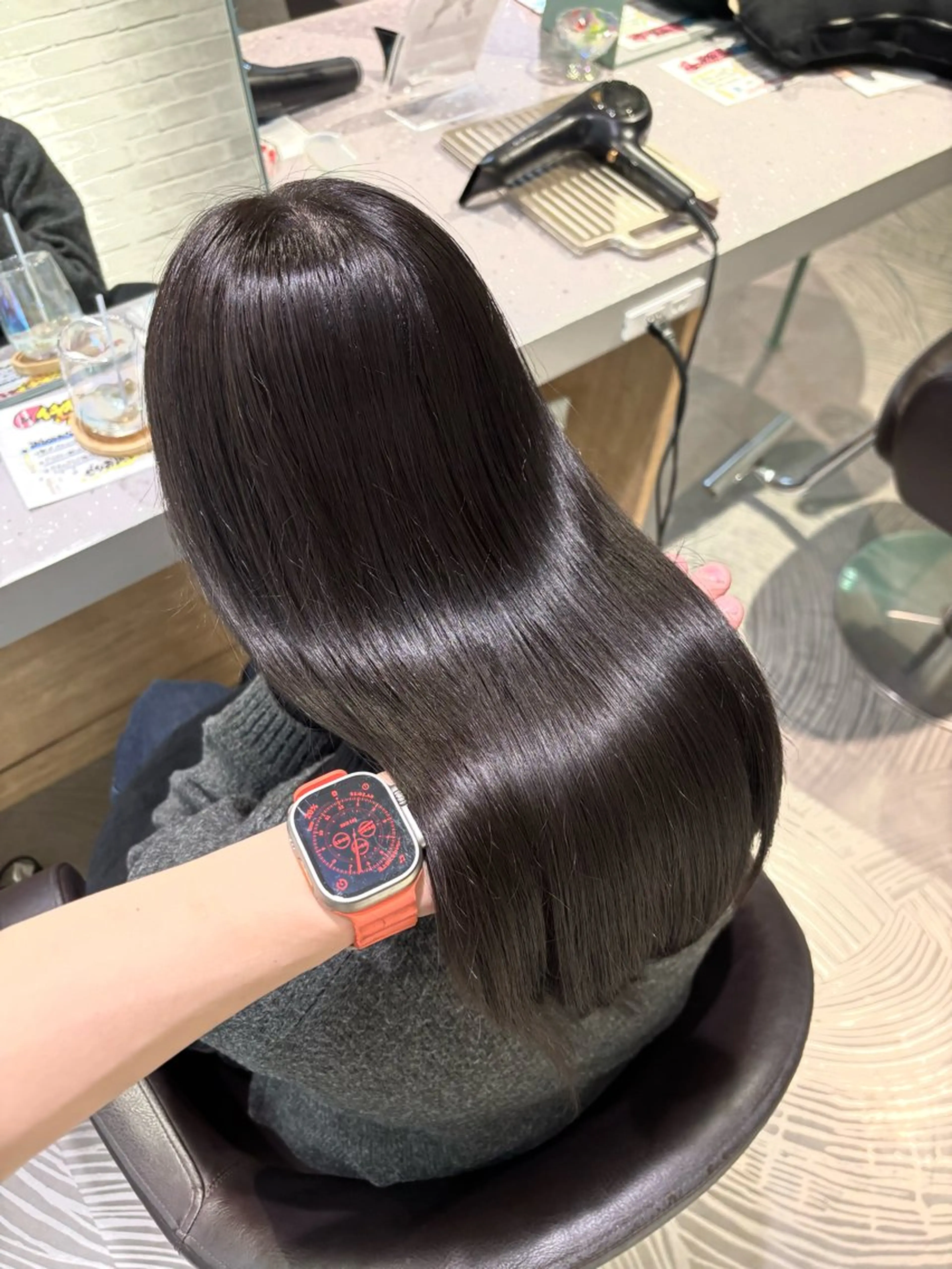 ミディアム カラー ブリーチ 透明感カラー 卒業式のヘアスタイル トリートメント ヘアカラー トリートメント ボブぷる艶🌈 艶髪矯正✨遠藤龍雅のヘアスタイル