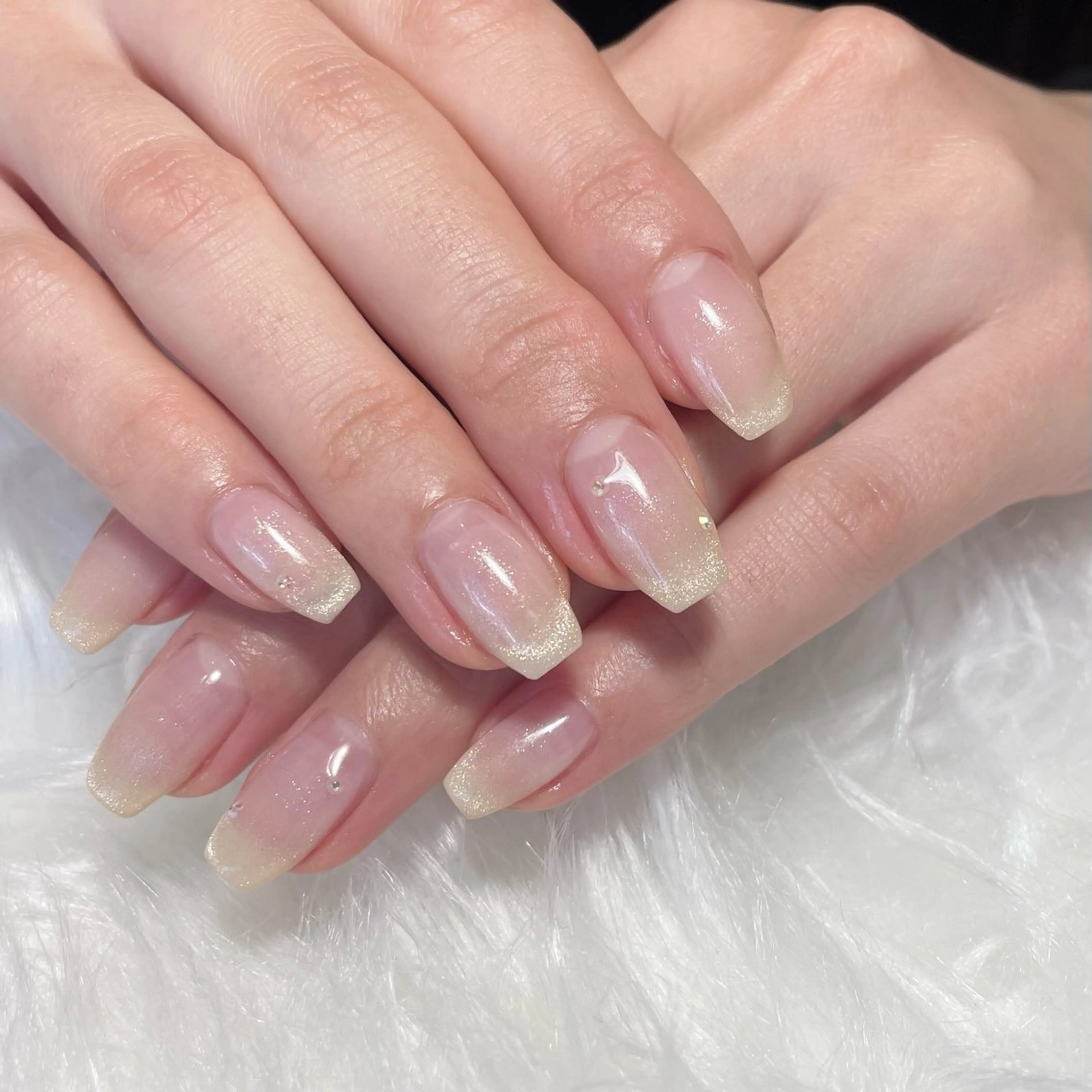 ネイル フレンチネイル マグネットネイル マグネットフレンチ neige Kouzukiのネイルデザイン