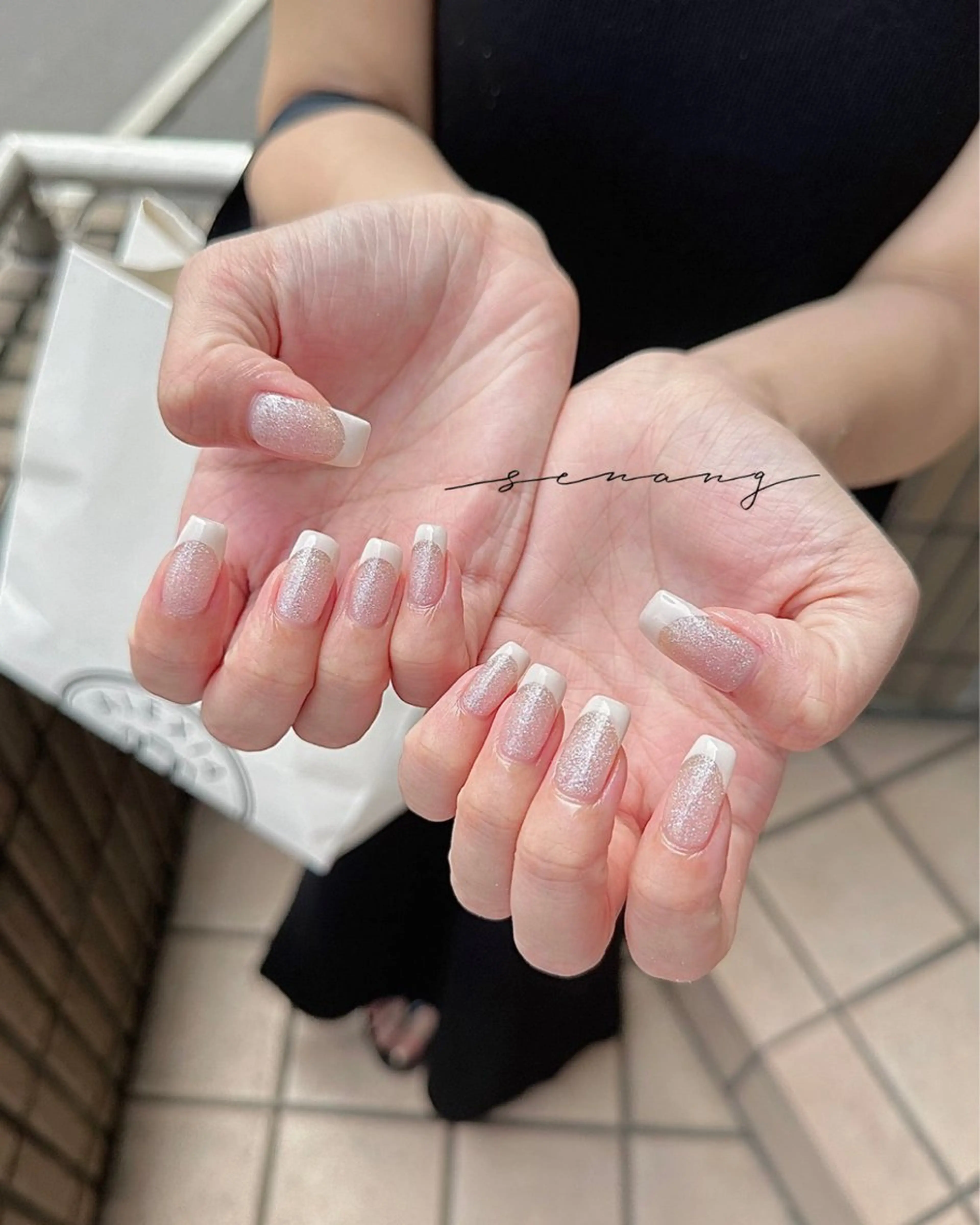 ネイル フレンチネイル ラメ(グリッター) ハンドネイル senang Nail&Eyeのマツエク・マツパデザイン