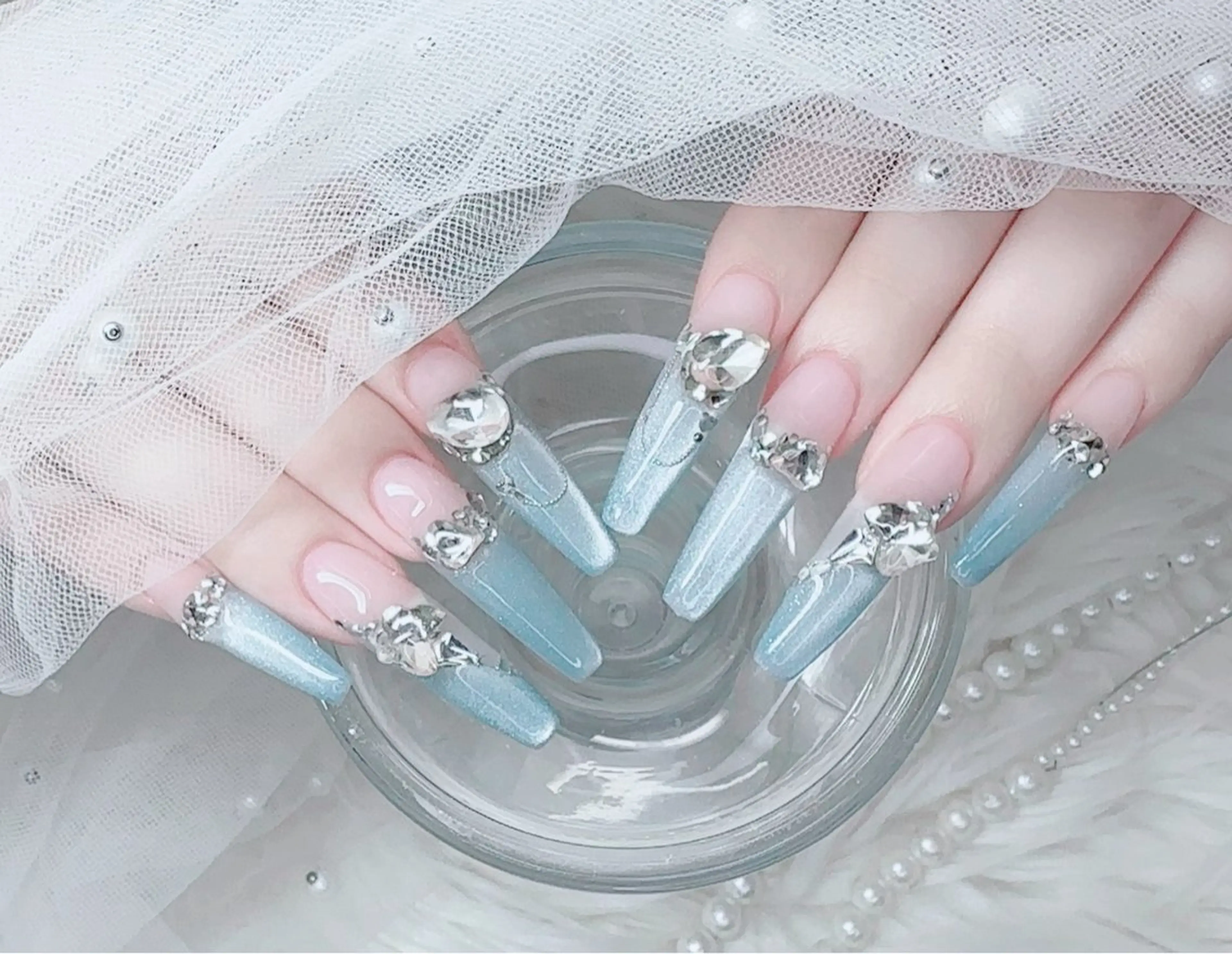 ネイル ハンドネイル フットネイル ハンドケア R salonのネイルデザイン