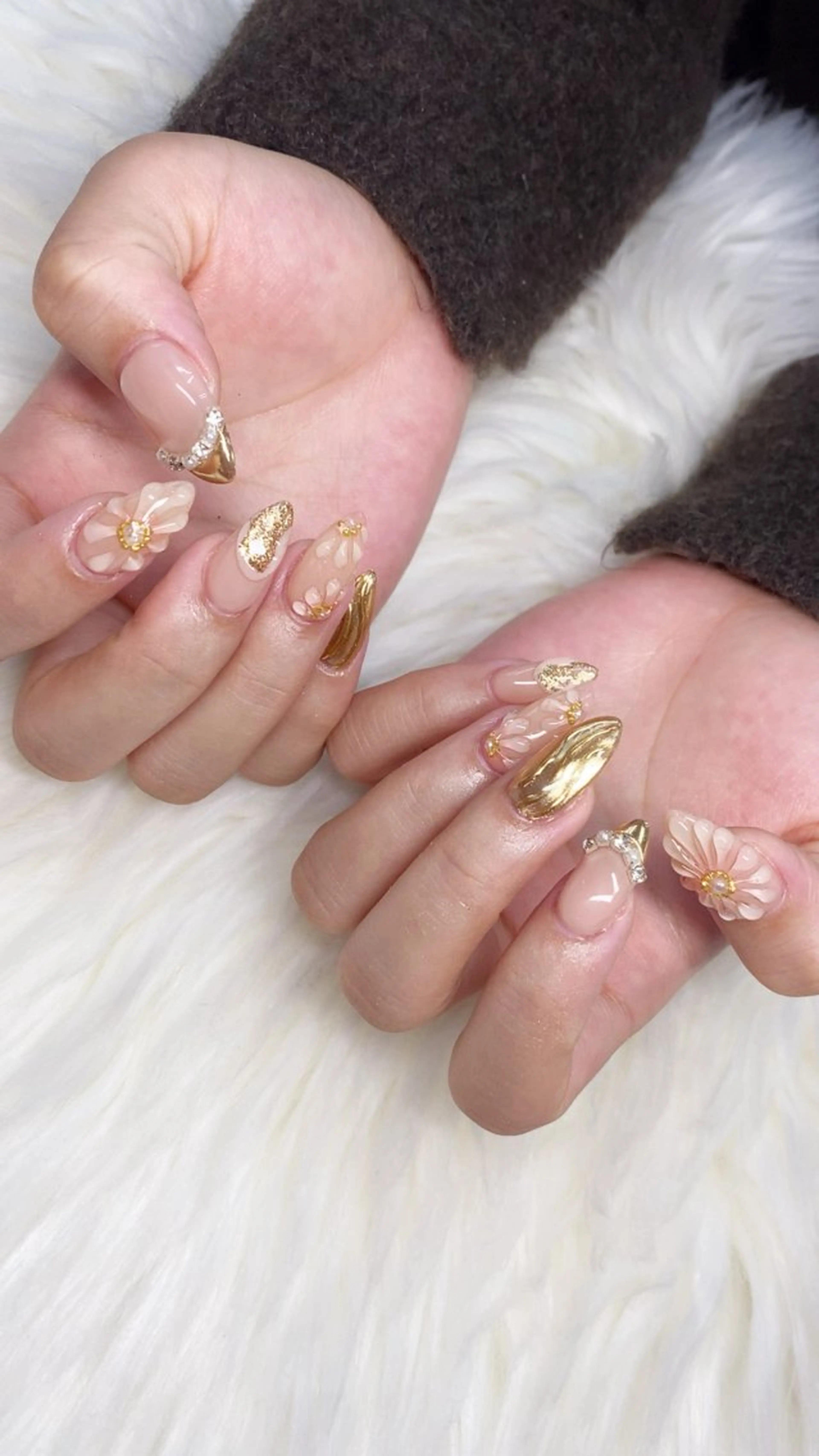 ネイル べっ甲ネイル チークネイル フラッシュネイル フレンチネイル グラデーション ハンドネイル ハンドケア Rena_Rei Nailsのネイルデザイン
