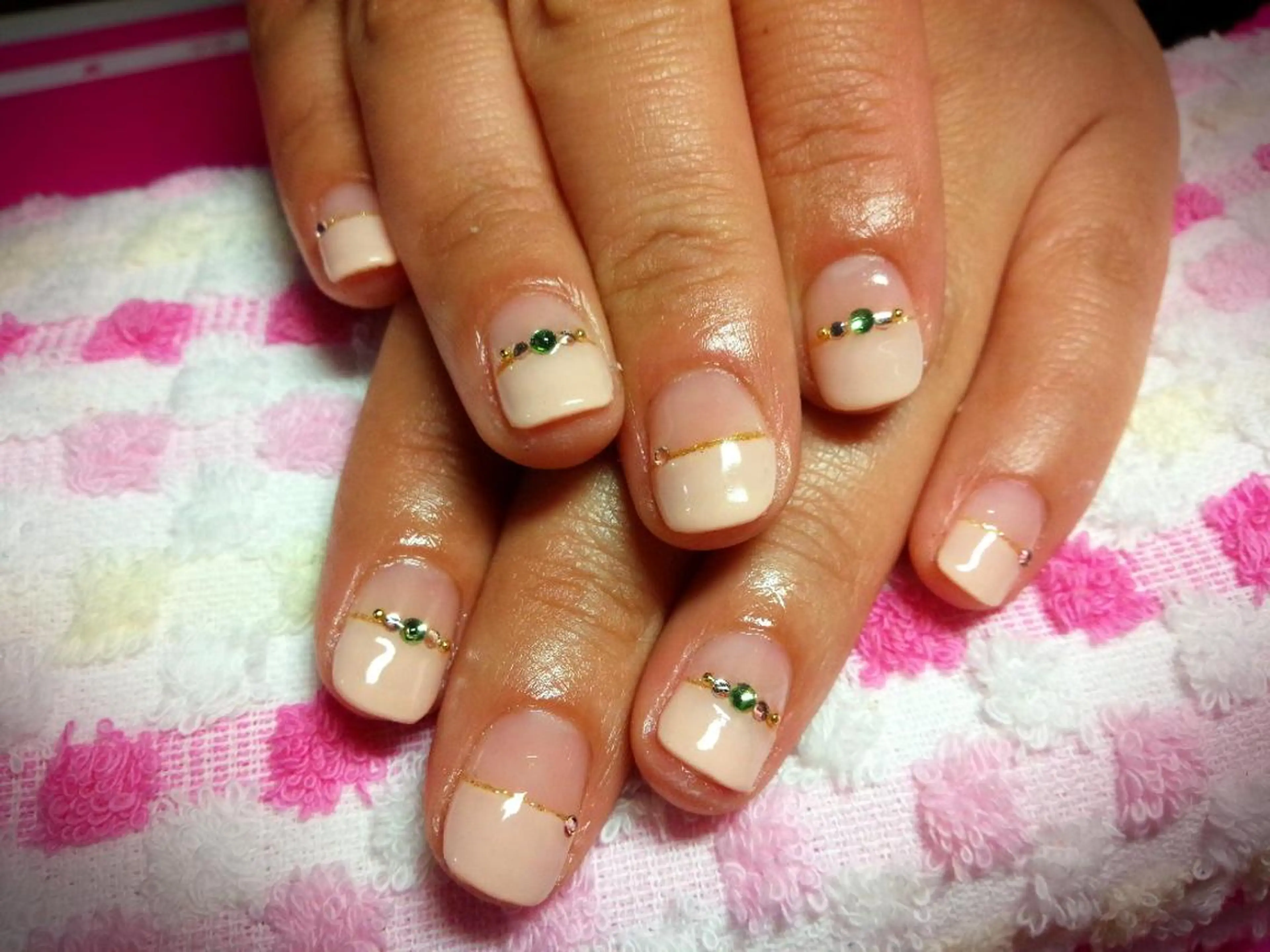 ネイル グリーン オフィスネイル シンプルネイル nail yukkoのネイルデザイン