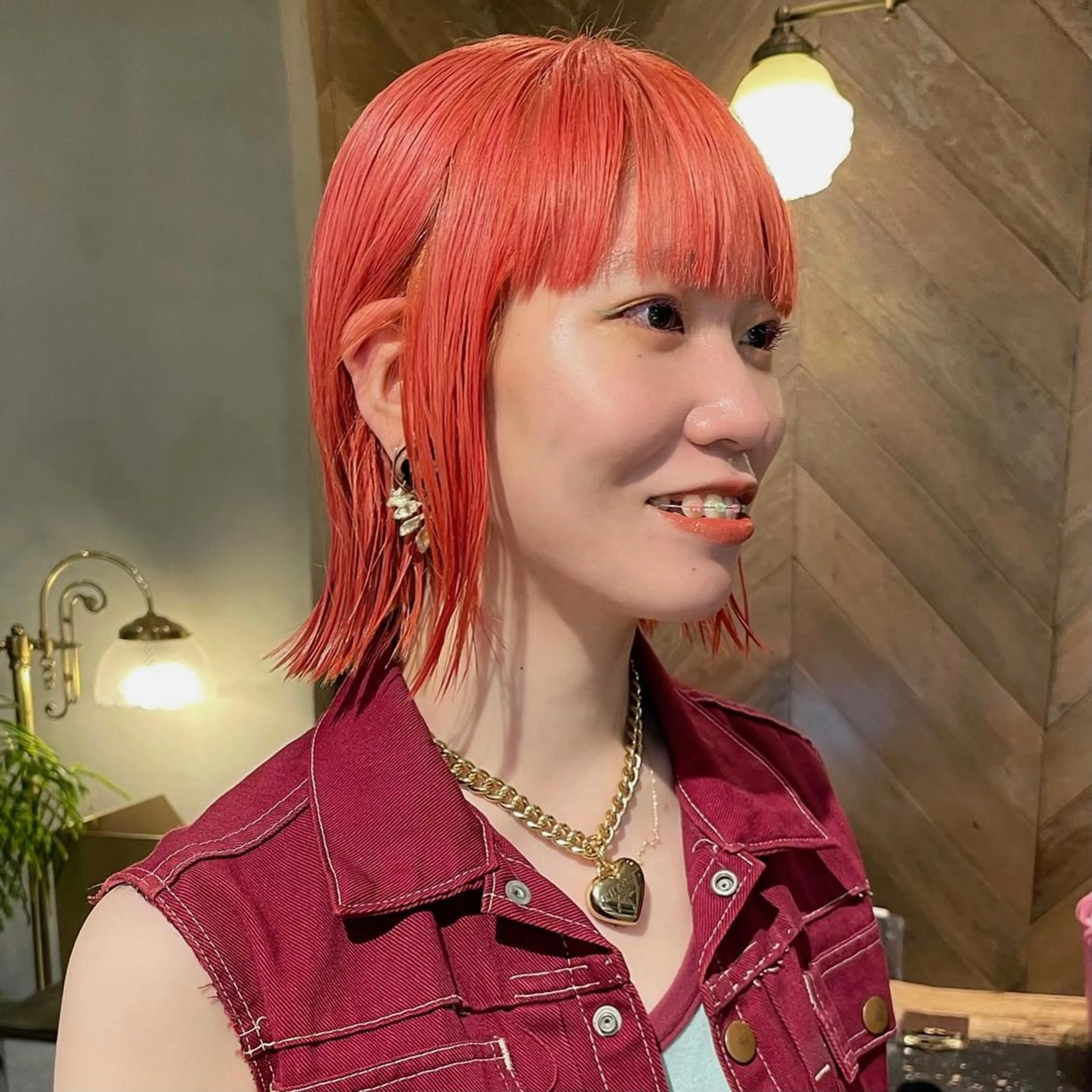 ショート カラー ピンクカラー ボブ カット ヘアカラー トリートメント ブリーチ🪡 ボブ🧶レイヤーのヘアスタイル