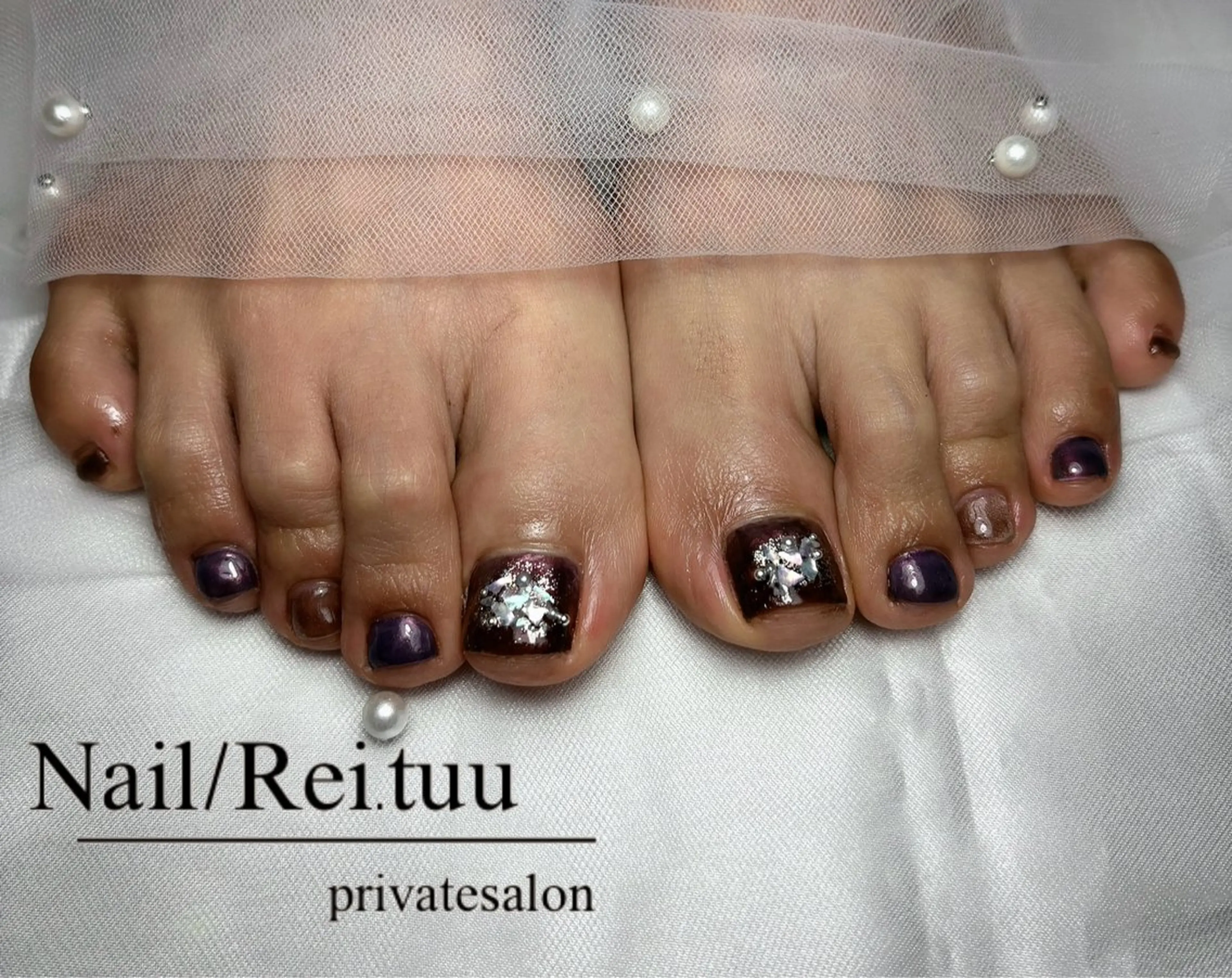 ネイル チークネイル フラッシュネイル フットネイル フレンチネイル キラキラネイル Nailsalon / Rei.tuuのネイルデザイン