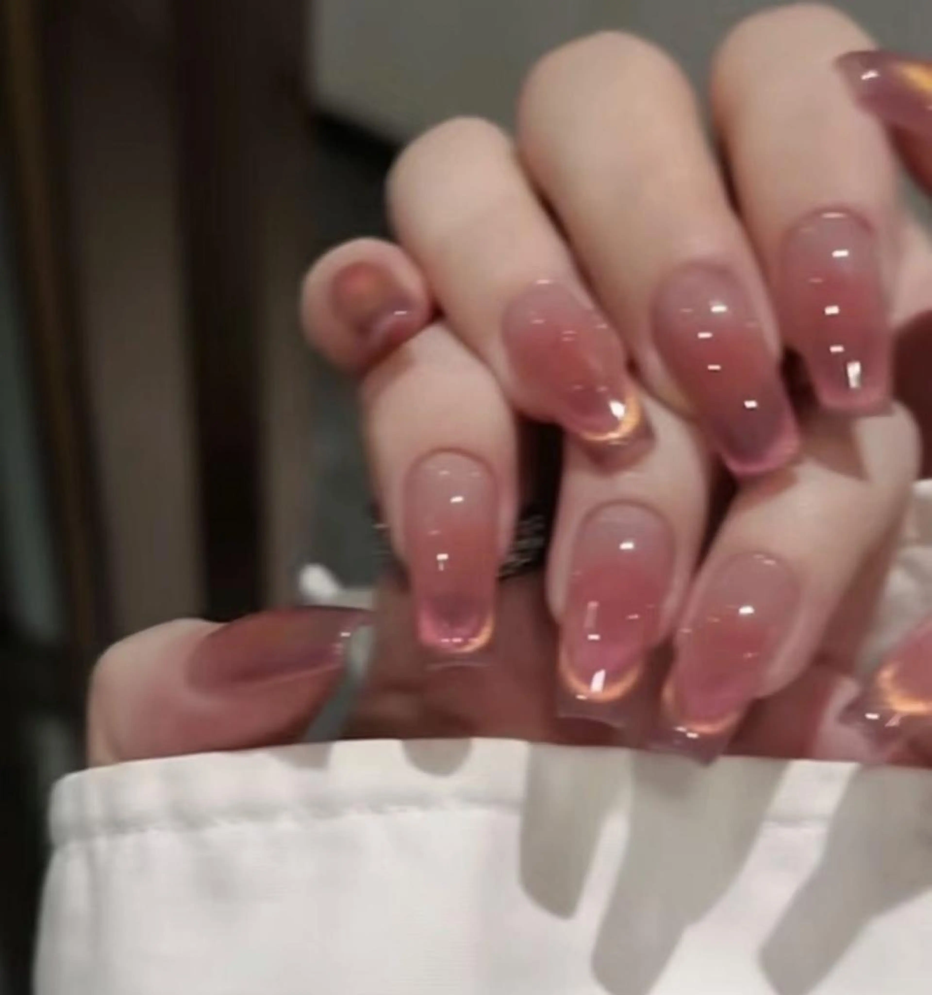 ネイル アートネイル 長さ出し ネイルチップ Queens ゲンのネイルデザイン