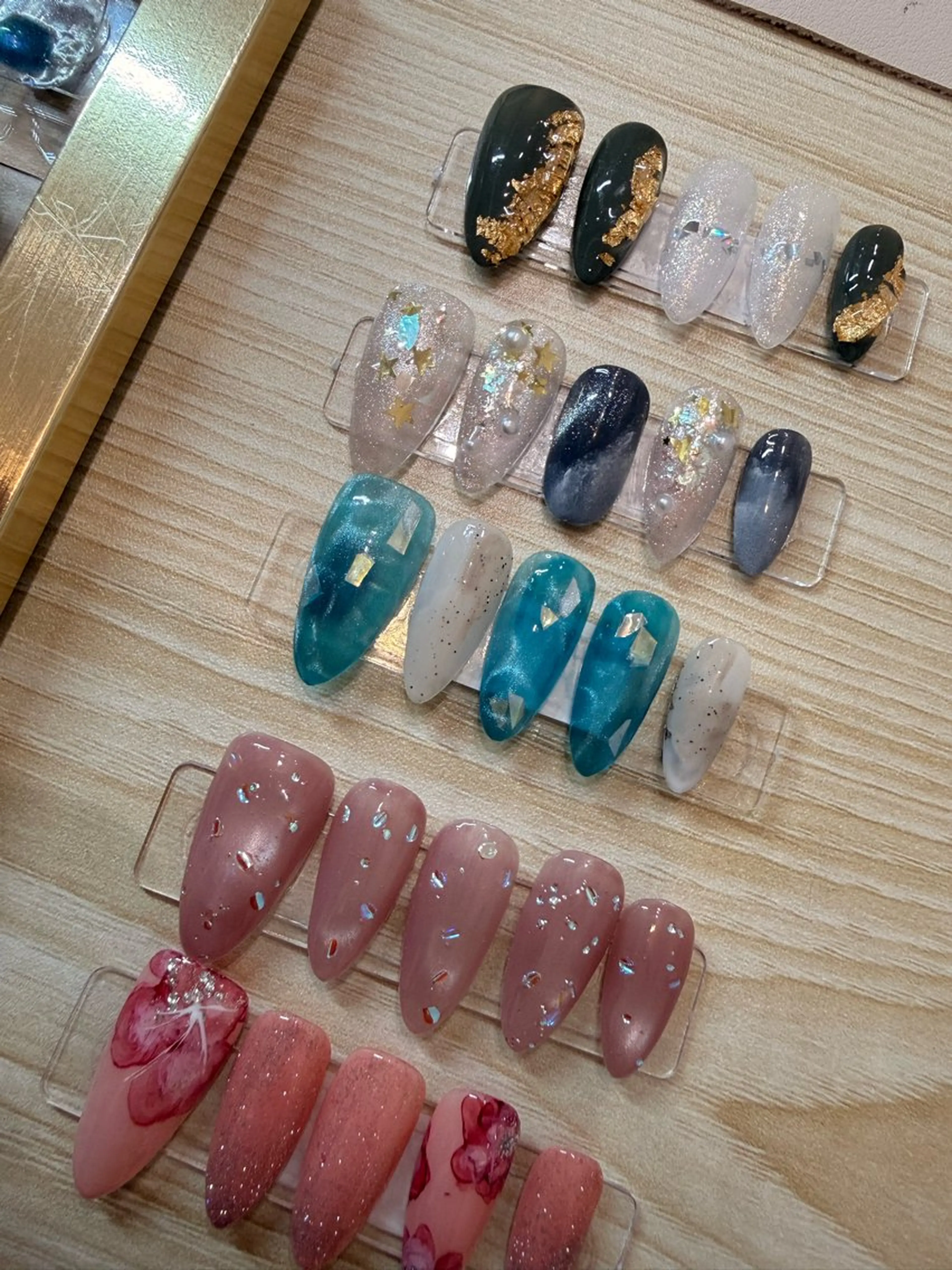 ネイル nailist Minaのネイルデザイン
