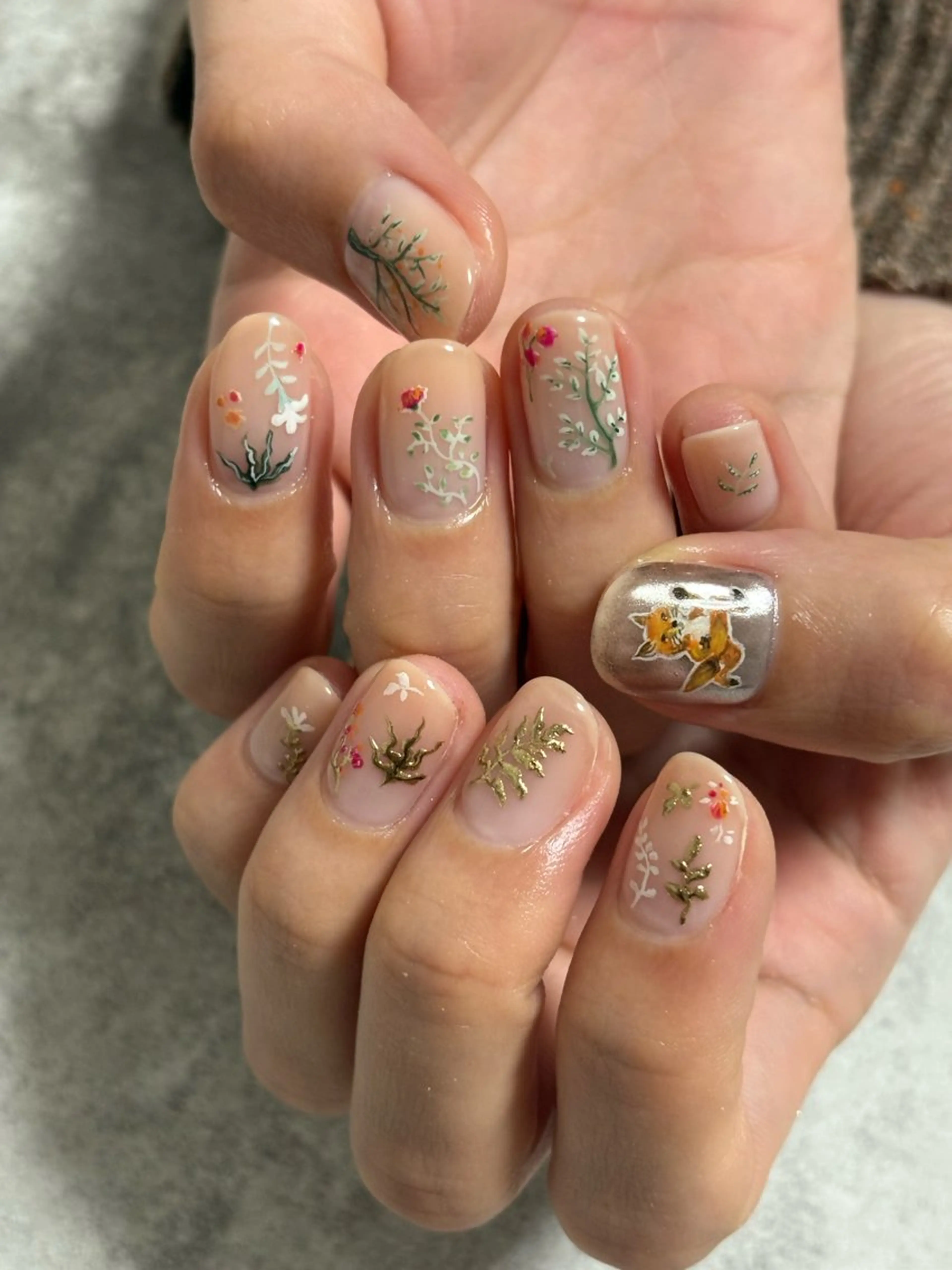 ネイル ハンドネイル FIORITURA Maikoのネイルデザイン