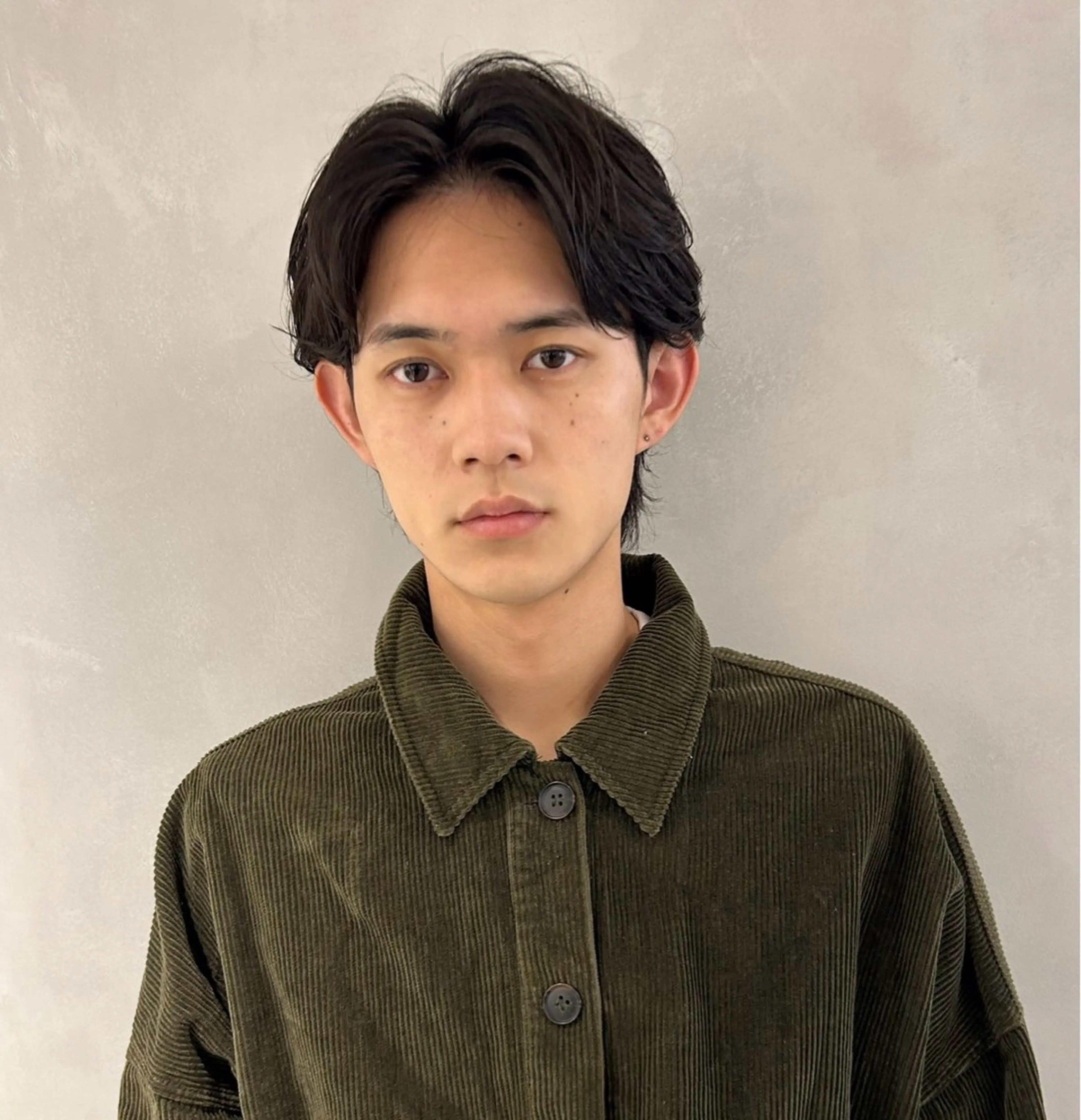 パーマ メンズ ビジネス センターパート フェードカット フェザーパーマ メンズ韓国風 カット パーマ メンズパーマ特化 💈藤田晃志のヘアスタイル