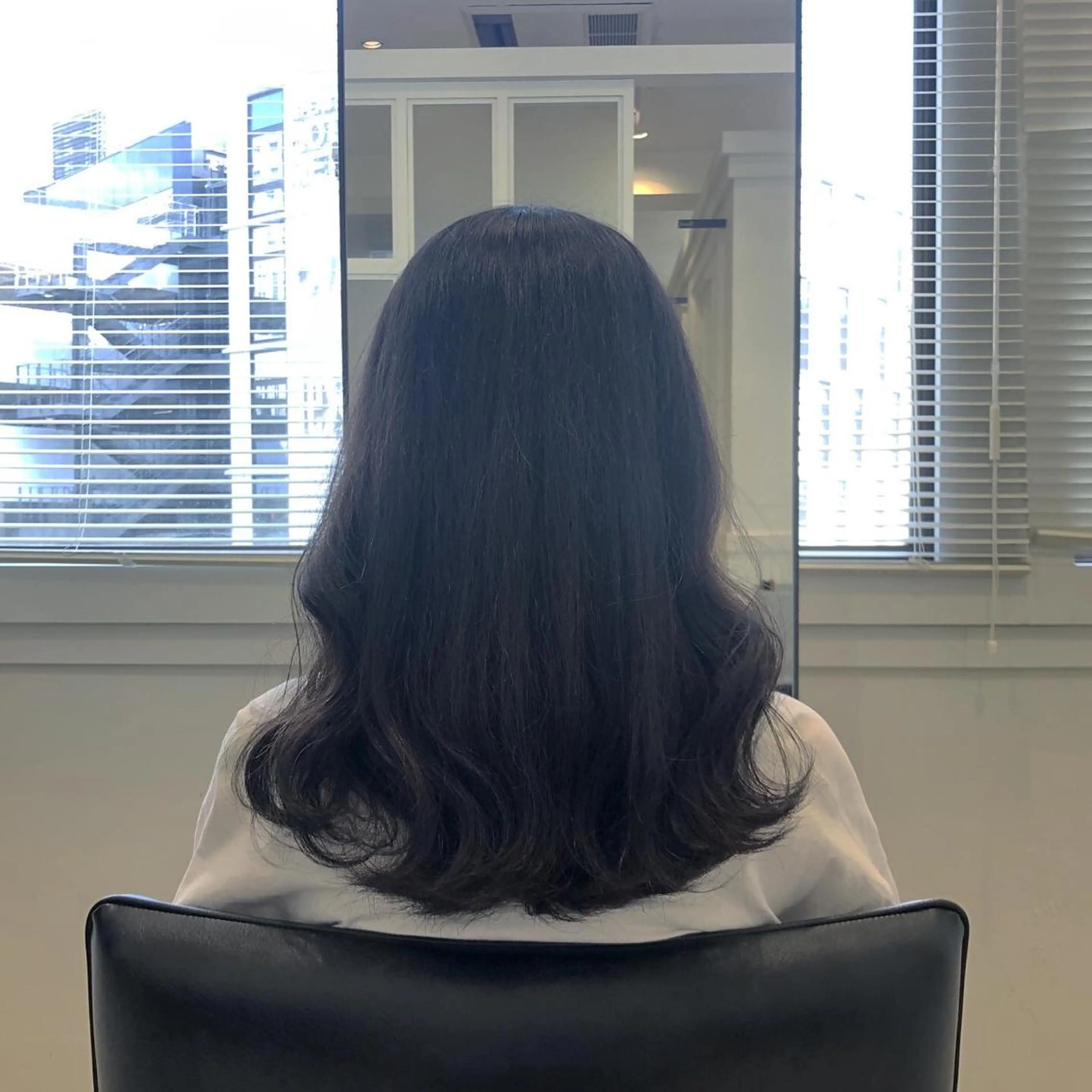 ミディアム カラー ブリーチ 🫧こおりやま なつみ🫧のヘアスタイル