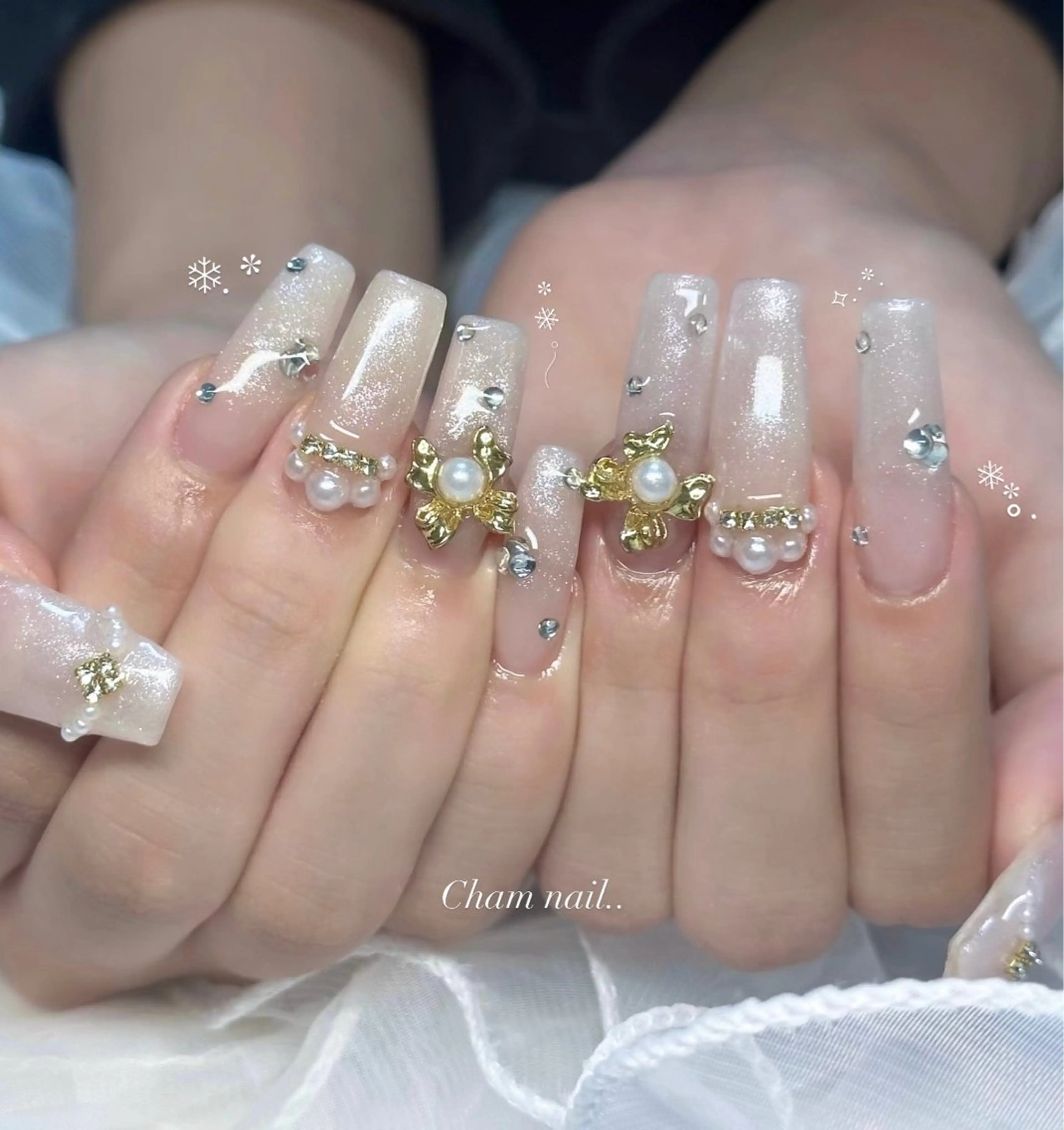 ネイル ゴールド ハンドネイル Cham Haruneのネイルデザイン