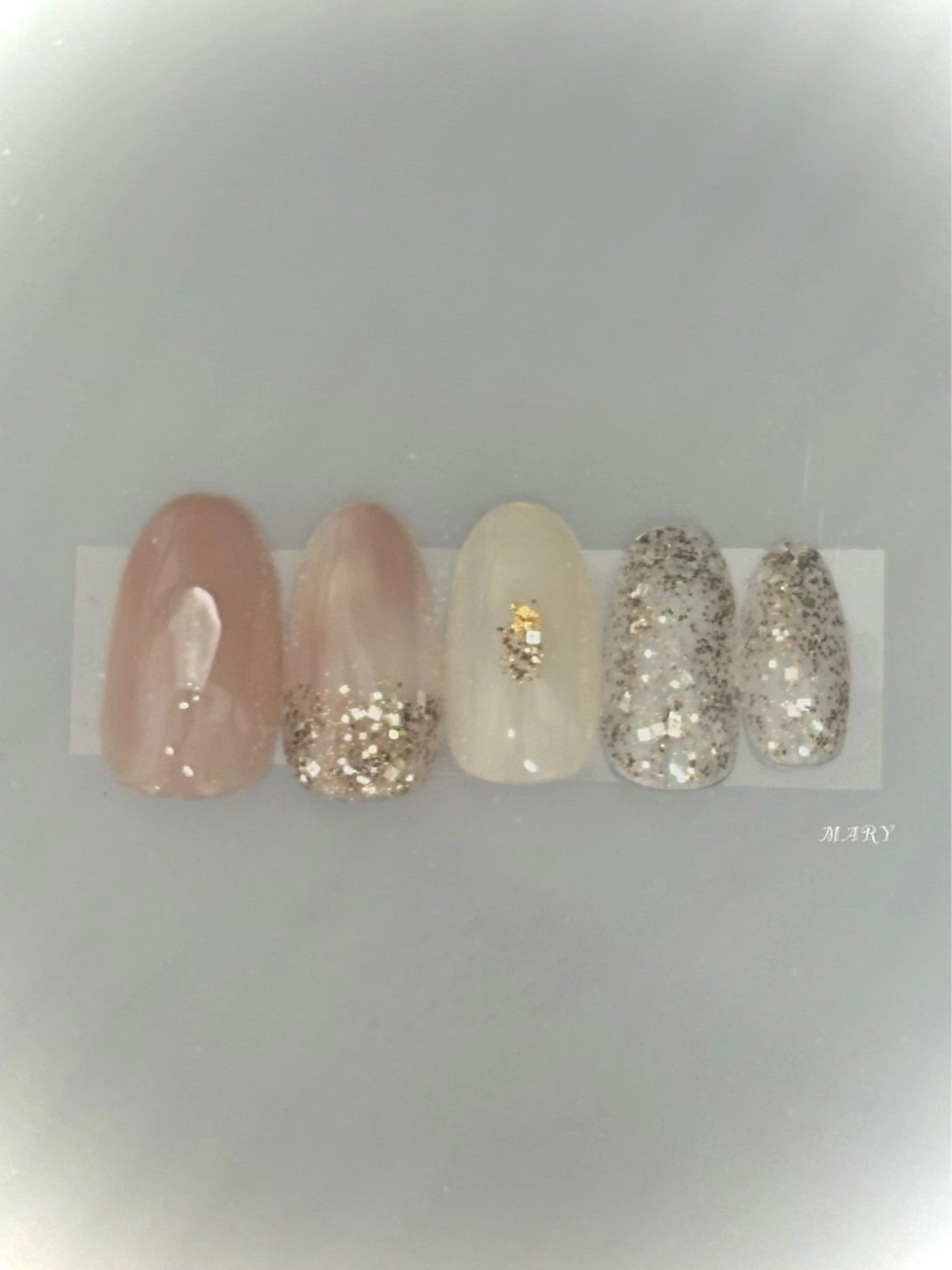 ネイル キラキラネイル ニュアンスネイル ワンカラーネイル ハンドネイル Mary nail .narumiのネイルデザイン