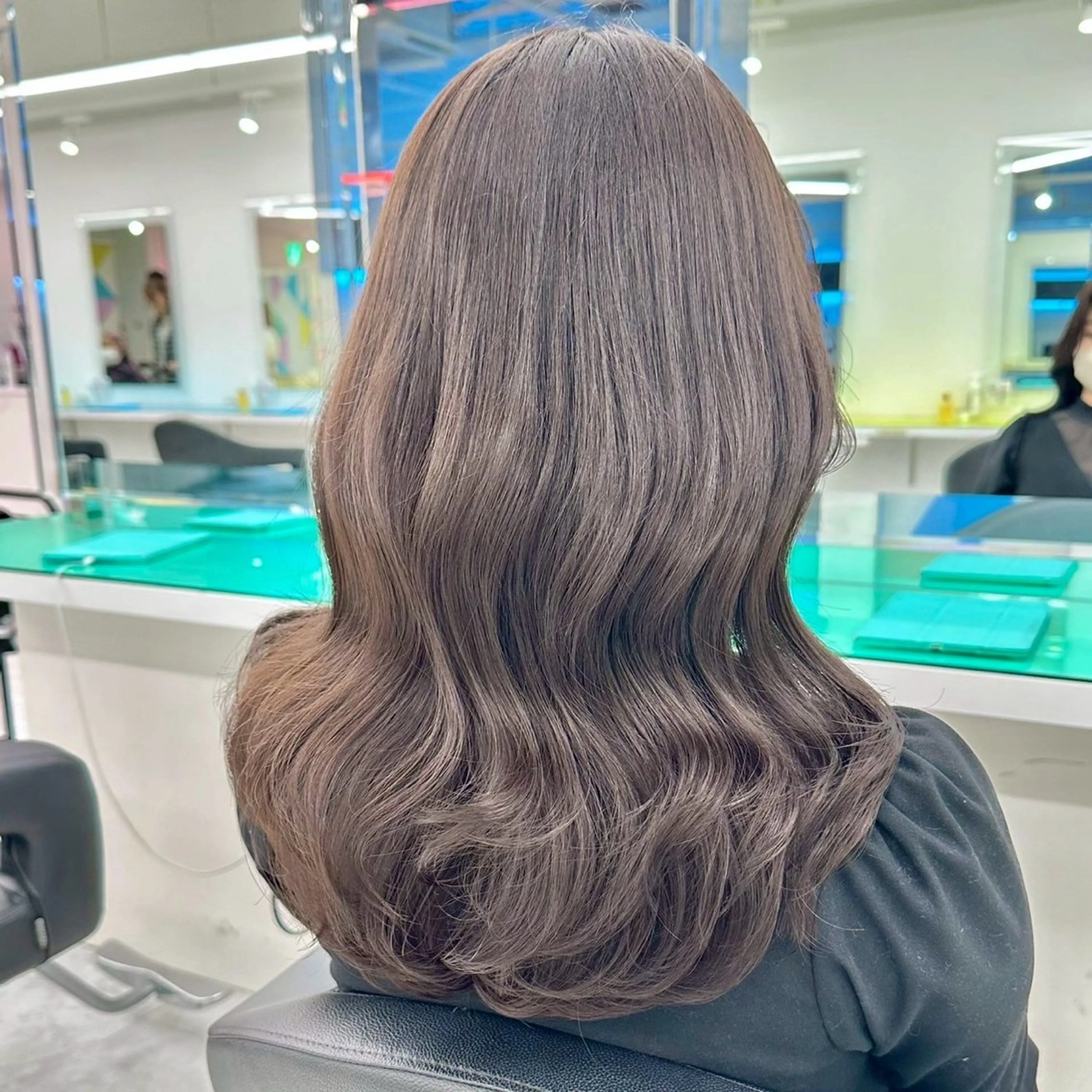 カラー 透明感ベージュ🤎 manami👒🌿のヘアスタイル