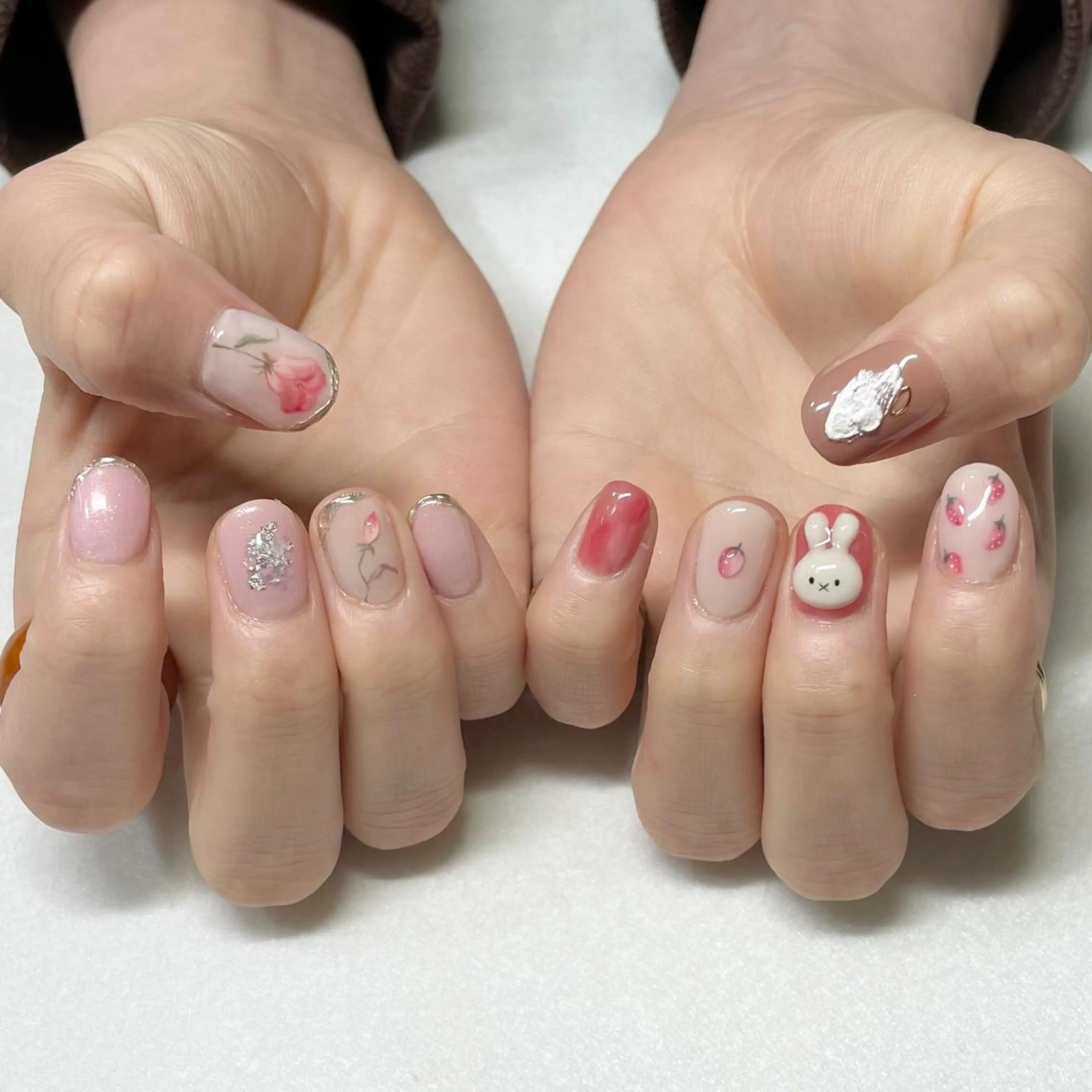 ネイル ジェルネイル 東 千夏のネイルデザイン