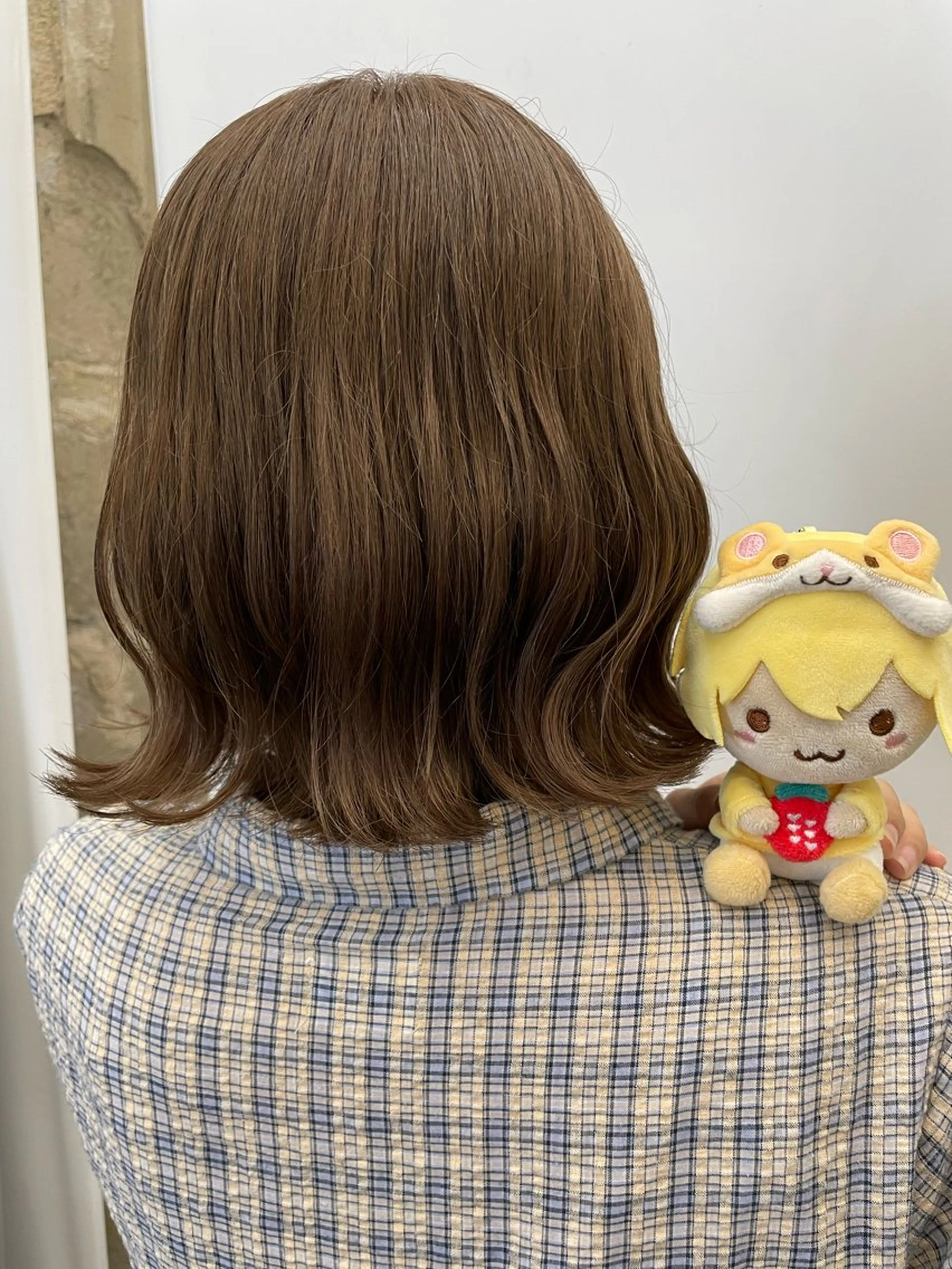 セミロング カラー ヘアカラー トリートメント インナーカラー 推し ブリーチ  髪質改善のヘアスタイル