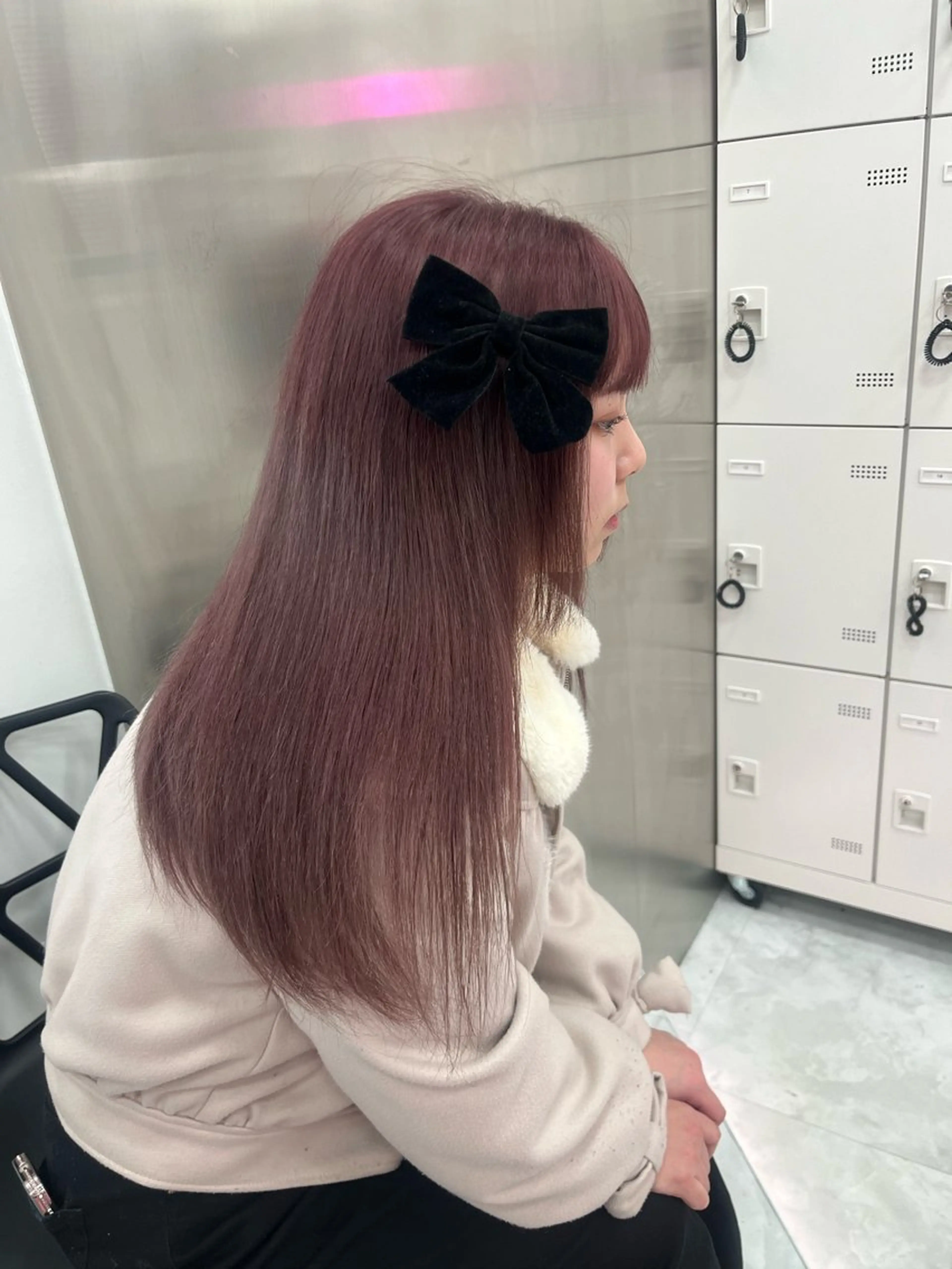 ロング ❤︎ワンホンガーリー なハイトーンヘア❤︎のヘアスタイル