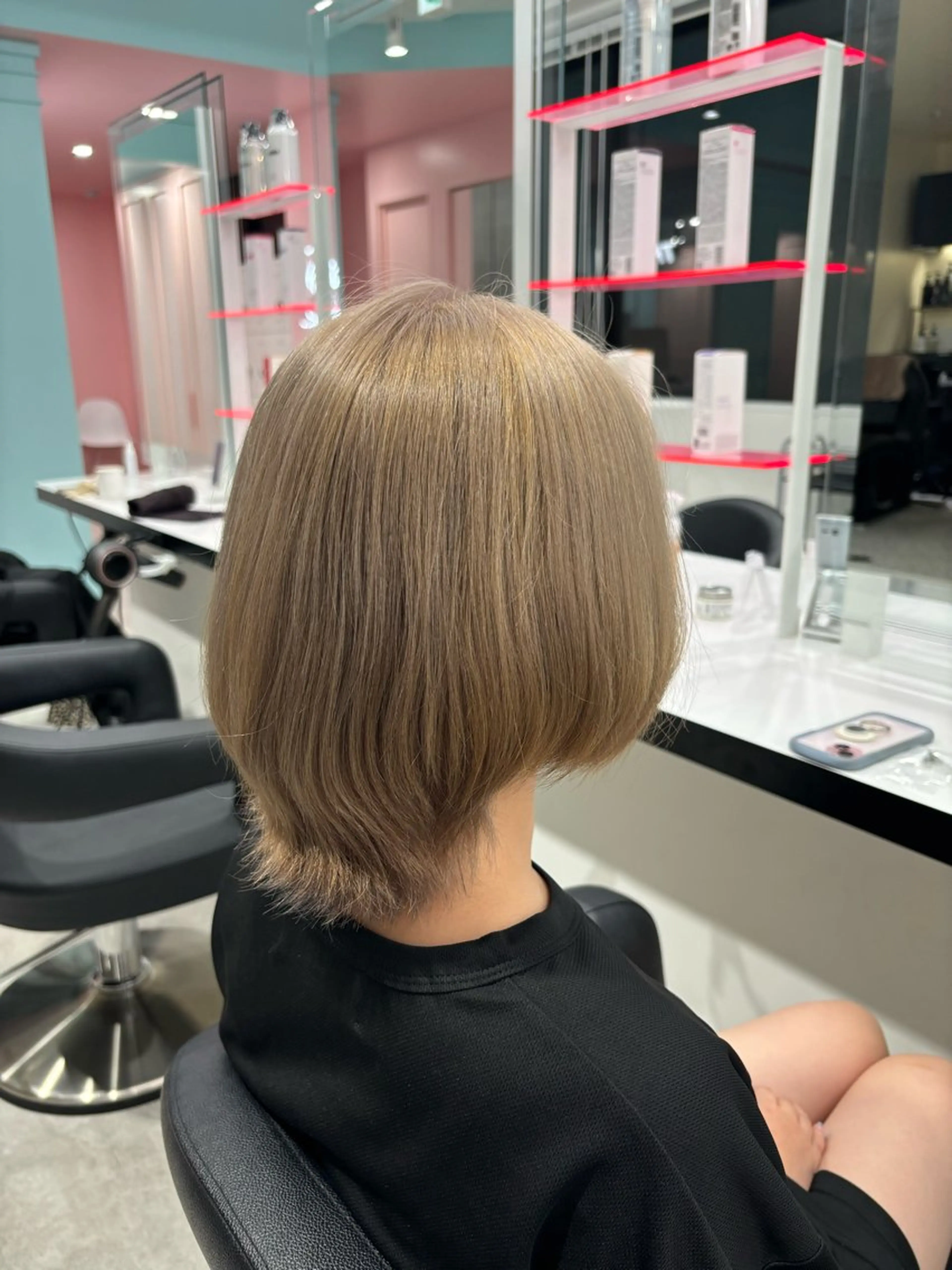 ショート Wカラー/暖色/べ ージュりく©︎🐝のヘアスタイル