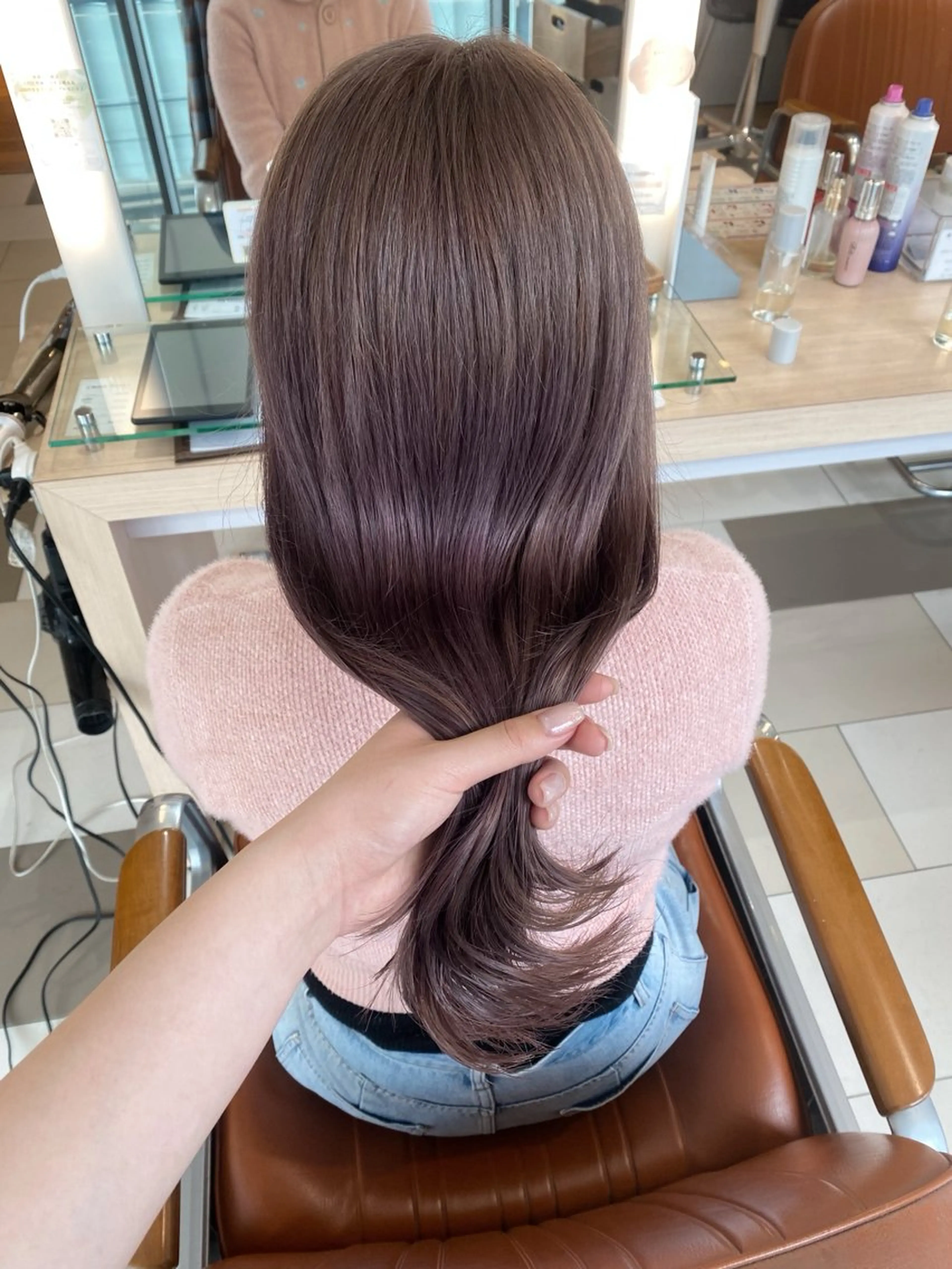 セミロング カラー ヘアカラー 谷川あかり /ナチュラルパーマのヘアスタイル