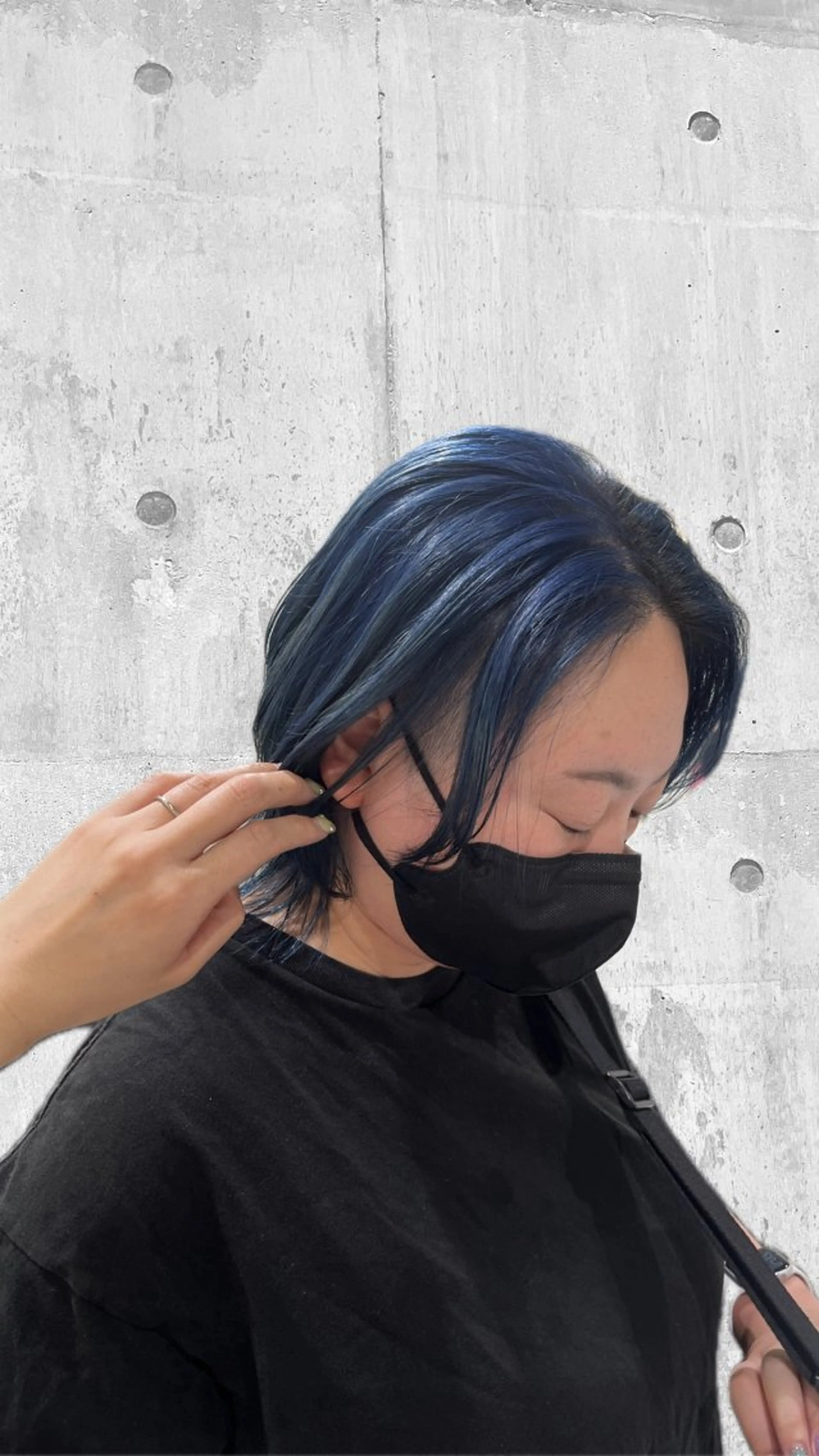 ミディアム カラー アッシュ ブルーカラー ブルーアッシュ Miku🪄💫 フェイスレイヤーのヘアスタイル