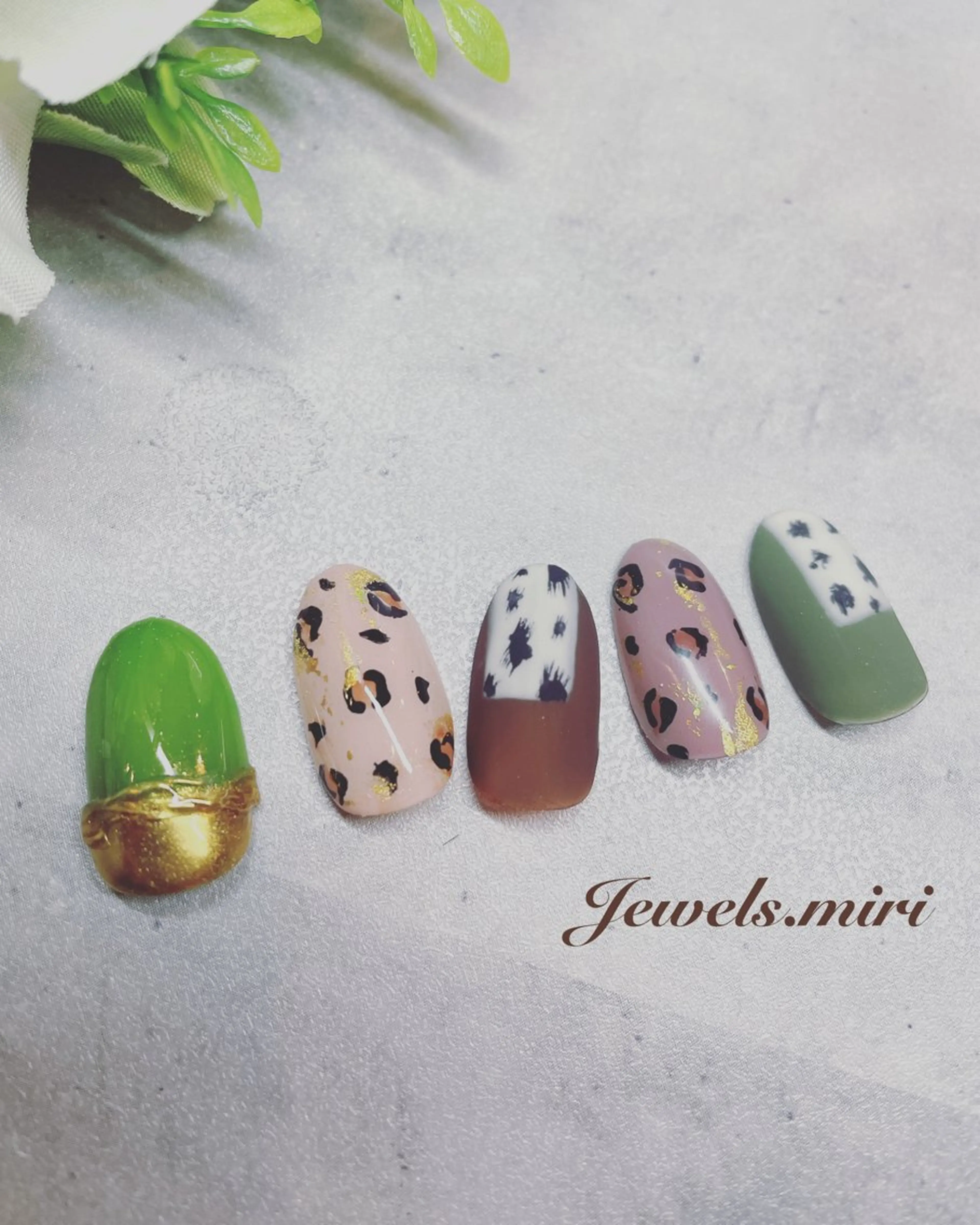 ネイル アニマル柄 ネイルサロン Jewels Mのネイルデザイン