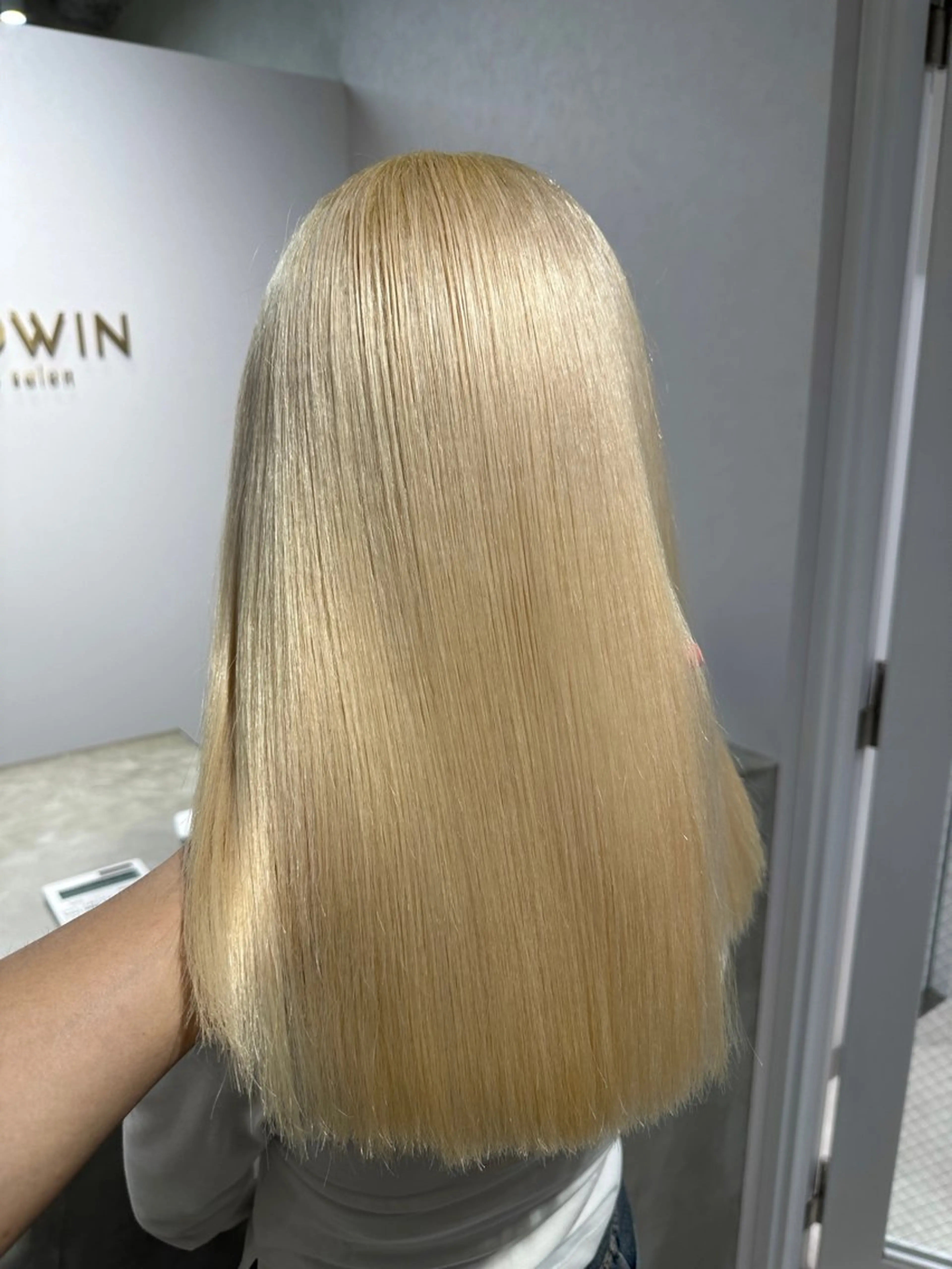 ロング カラー ヘアカラー トリートメント ハイトーン/ ブリーチ/あいかのヘアスタイル