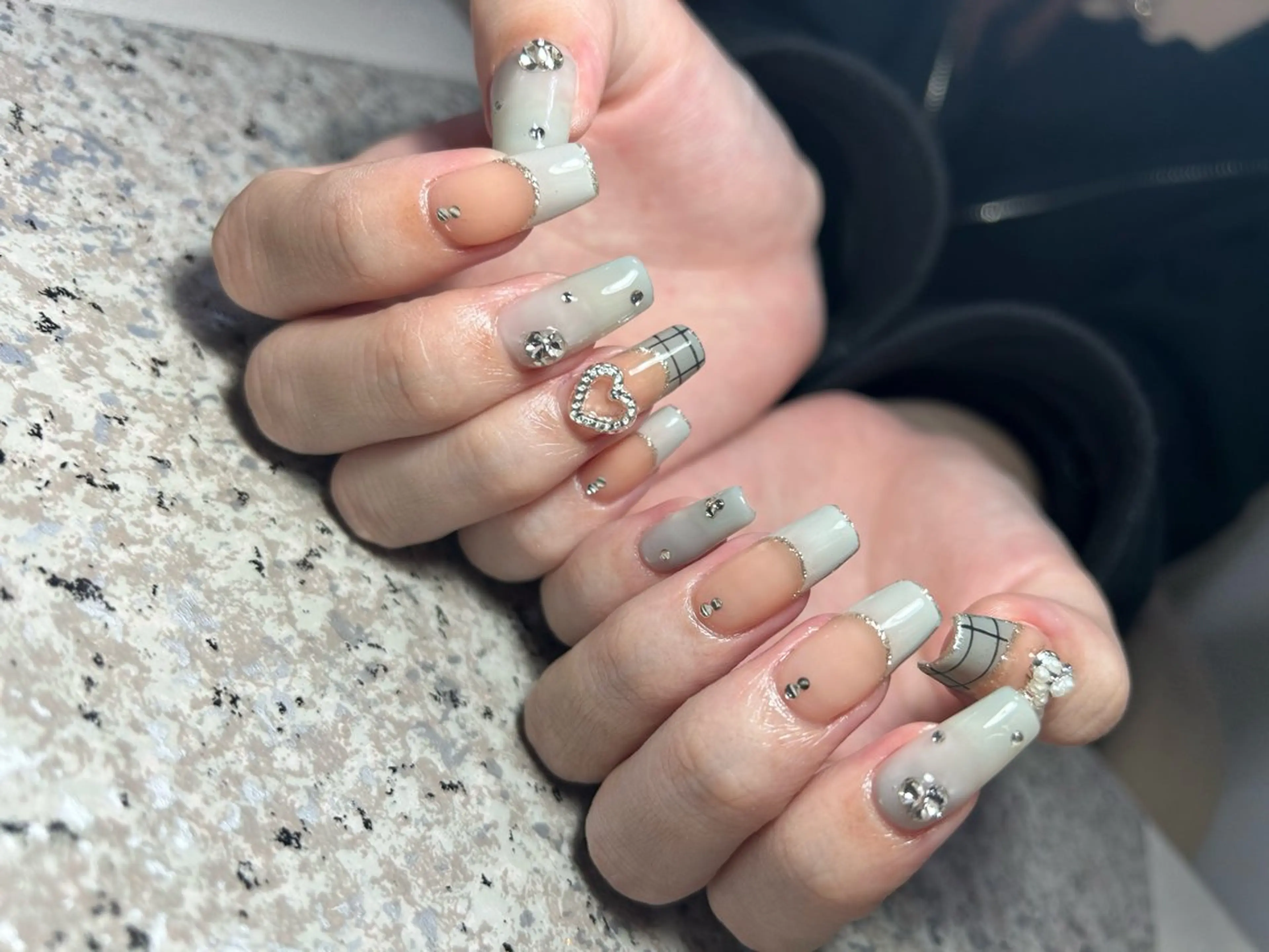 ネイル ハンドネイル nailroom‪ sb‪‪𓈒𓂂𓏸のネイルデザイン