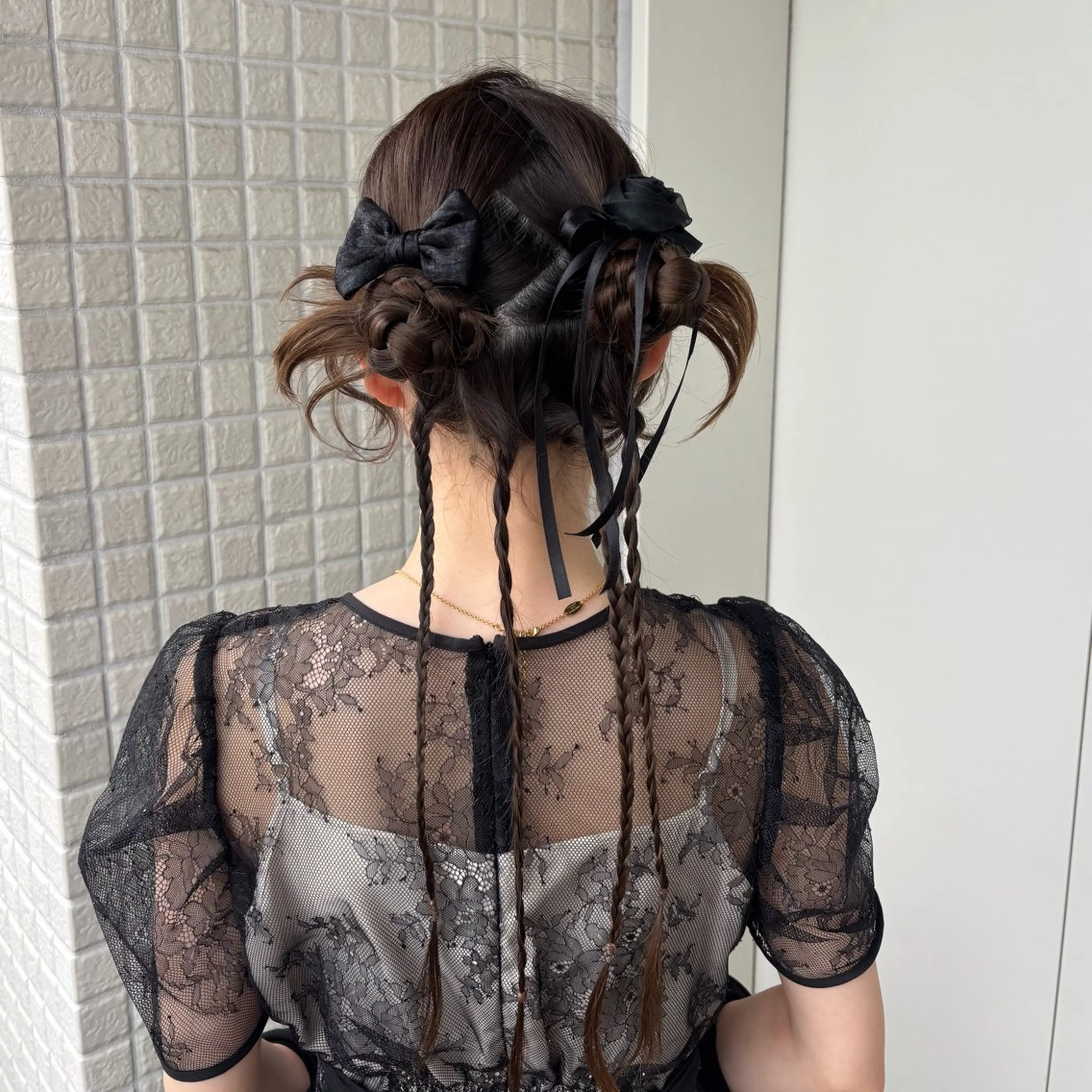 ヘアアレンジ 結婚式・ブライダル ヘアセット 艶感カラー/オリーブ アレンジ：♡のヘアスタイル