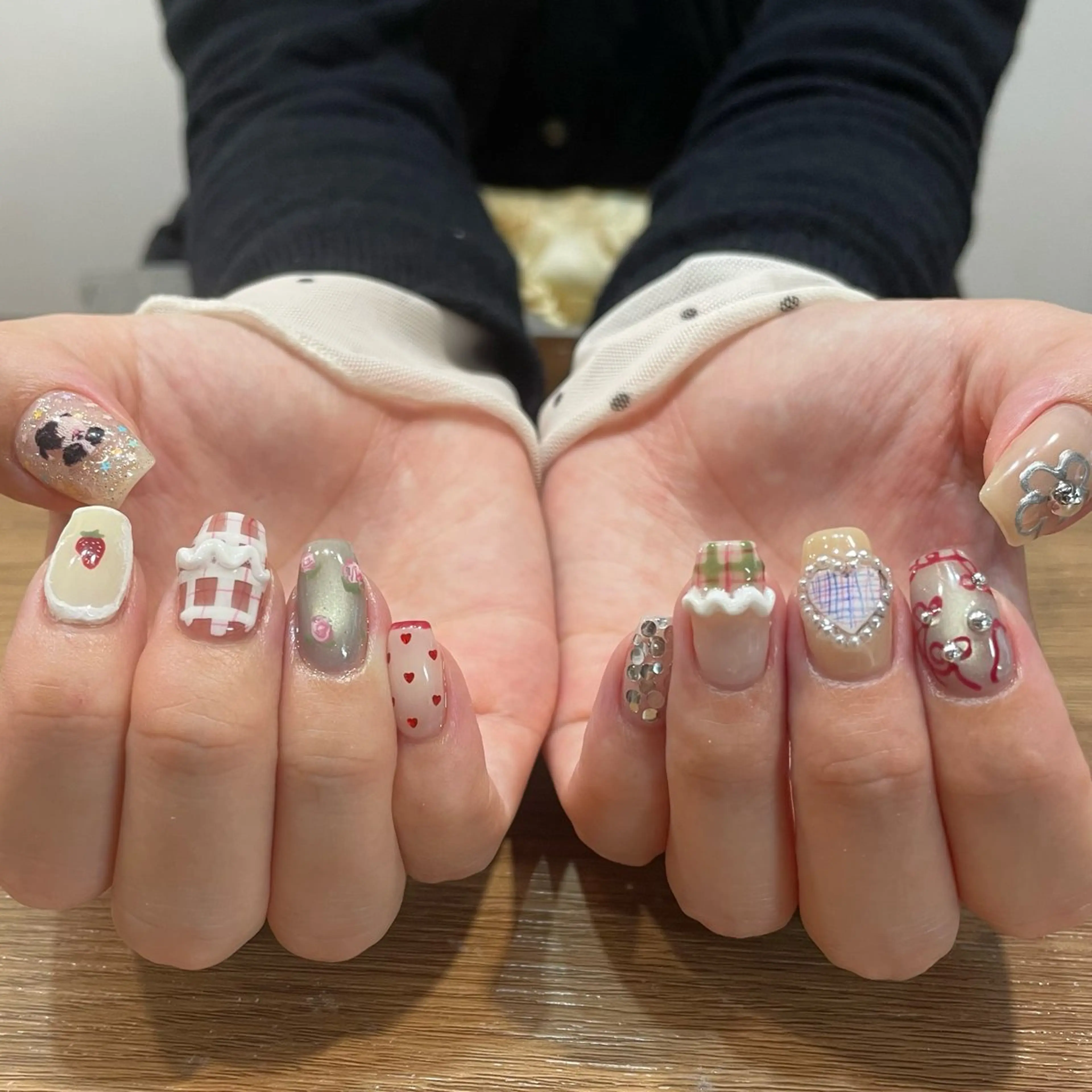 ネイル ハンドネイル nail salon こぐまのネイルデザイン