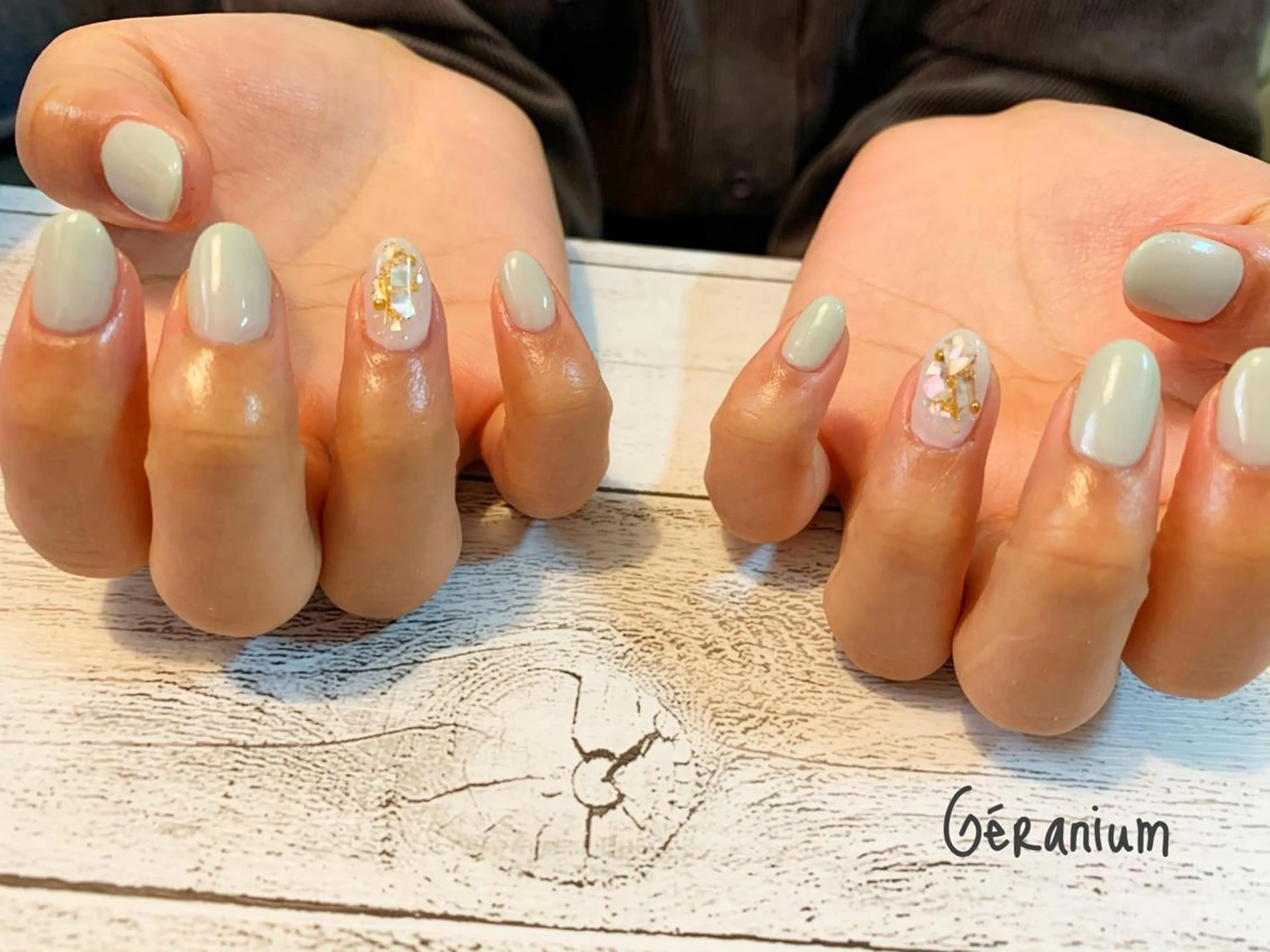 ネイル ハンドネイル GéRanium Harukaのネイルデザイン