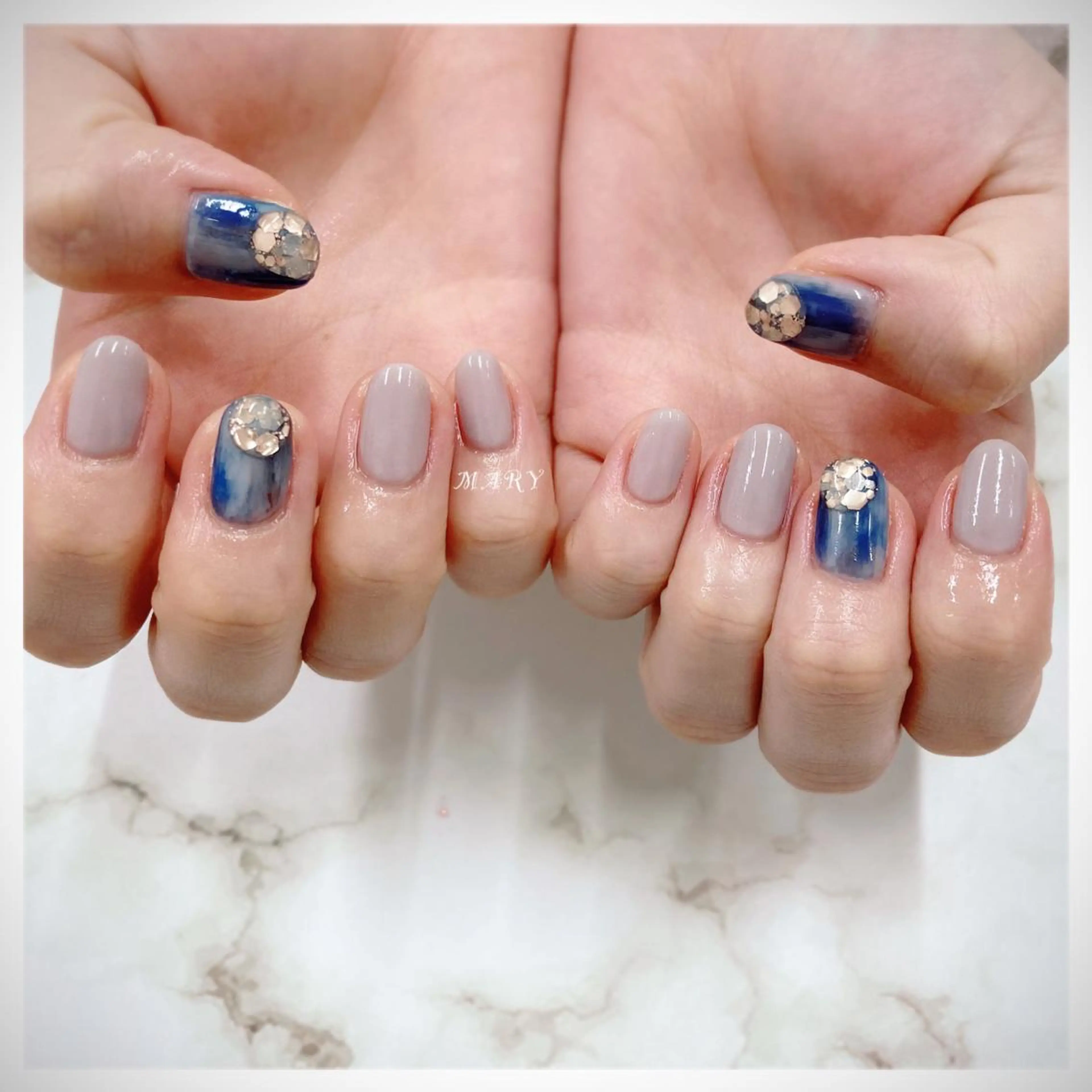 ネイル ブルー ニュアンスネイル ワンカラーネイル ハンドネイル Mary nail .narumiのネイルデザイン