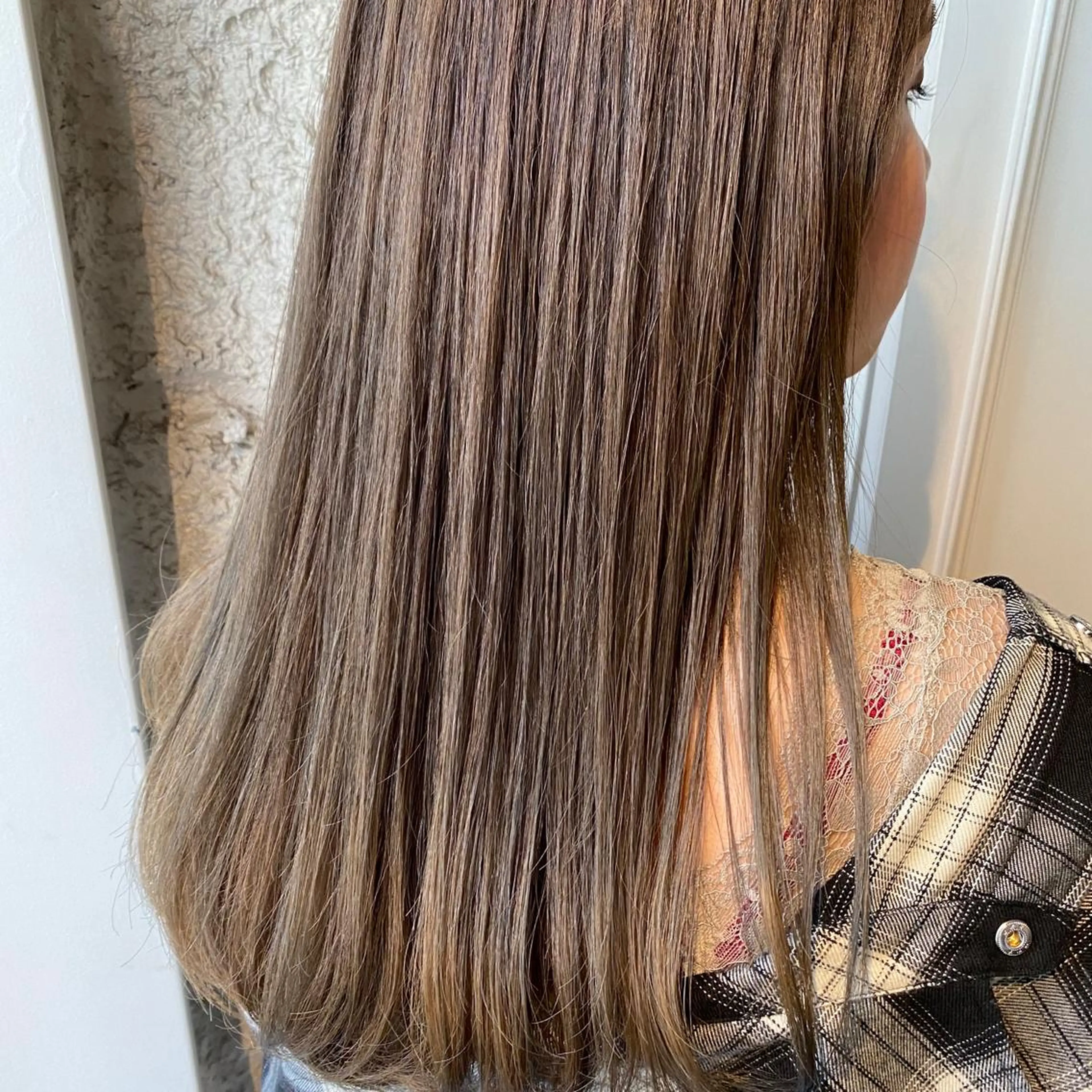 セミロング カラー ヘアアレンジ ベージュカラー ブリーチ ブリーチなしカラー 悩み解決/艶髪/ LISAのヘアスタイル