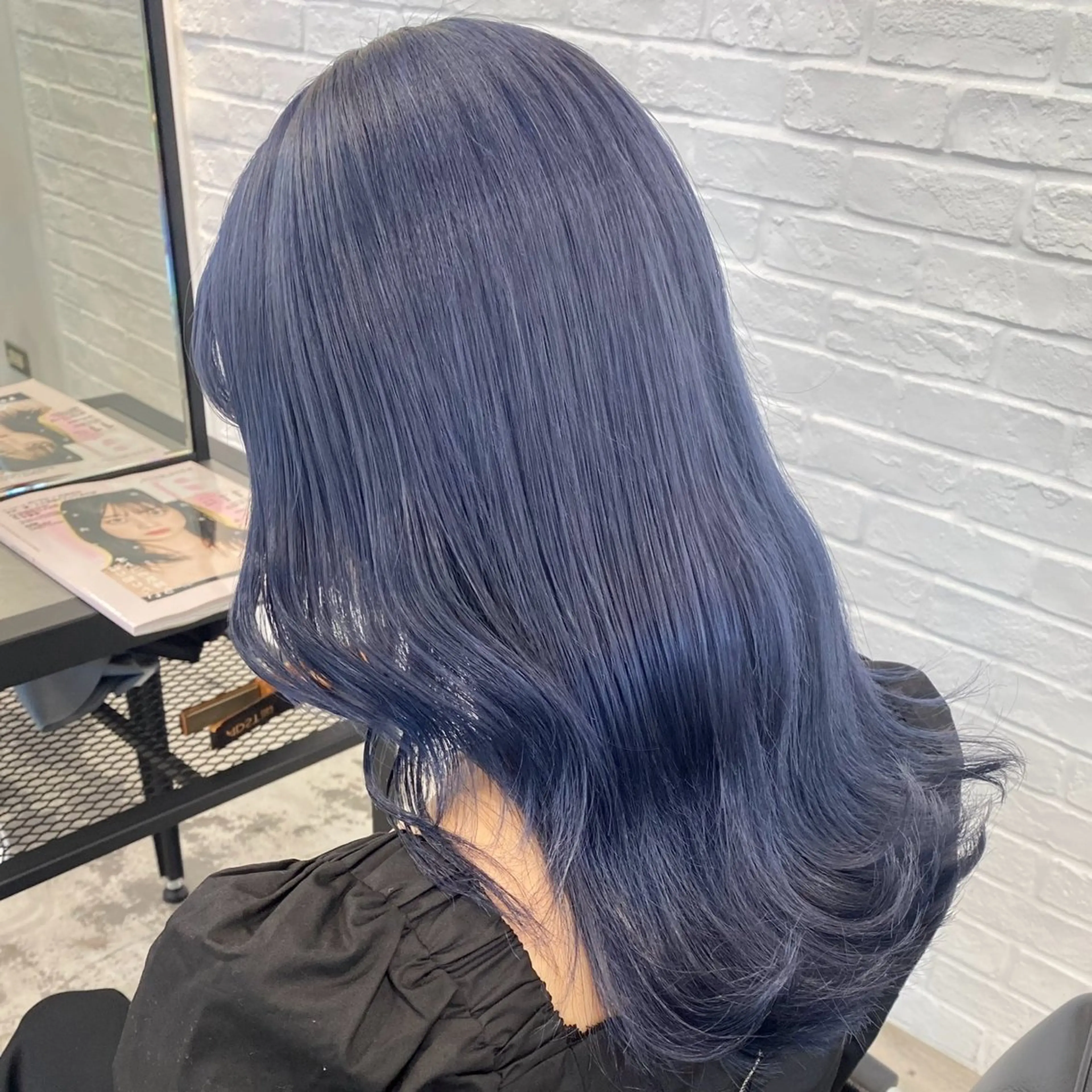 セミロング カラー ブリーチ 透明感カラー ハイトーン/ケア特化 ♥️あいみ♥️のヘアスタイル