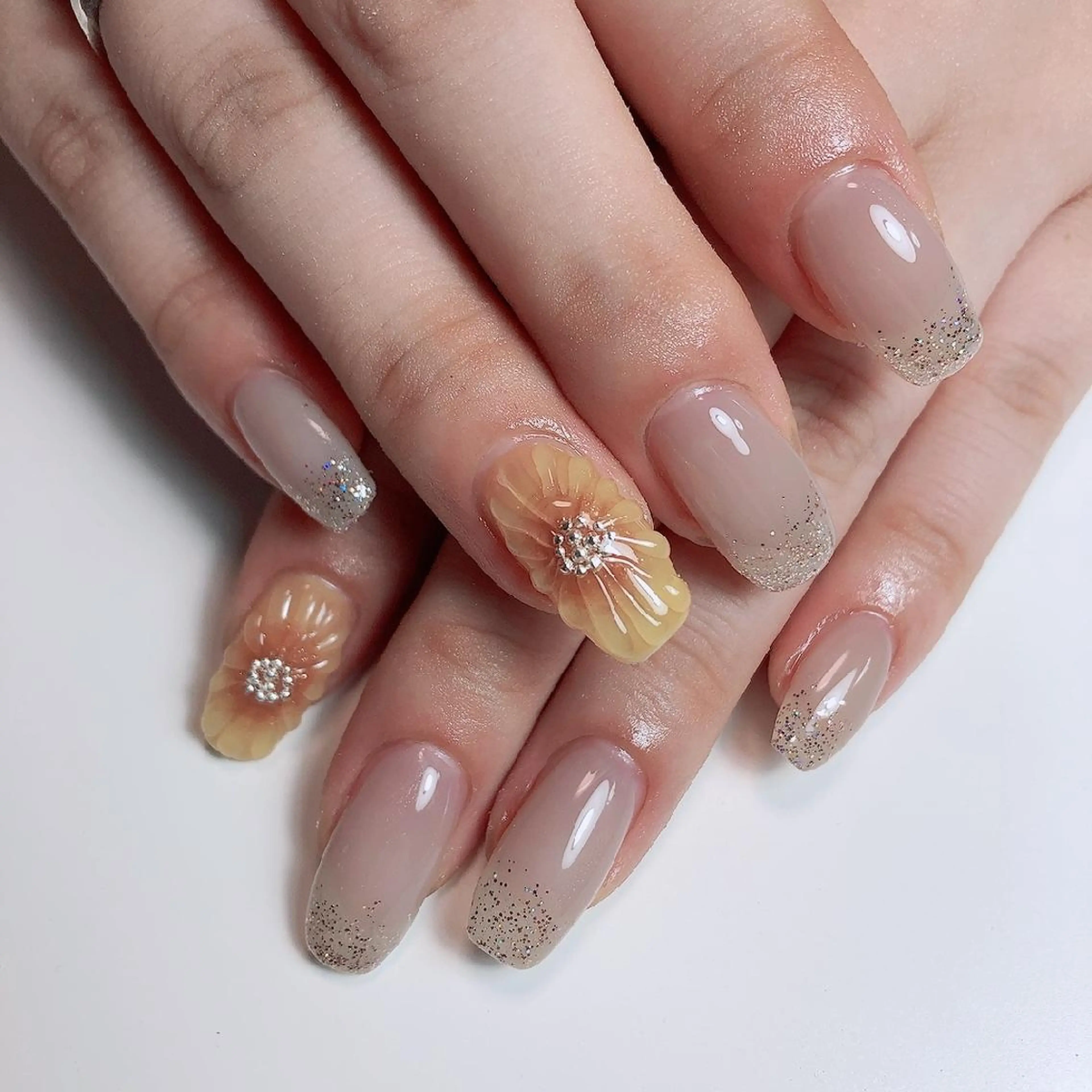 セミロング ネイル ☺︎山部 志麻☺︎のネイルデザイン