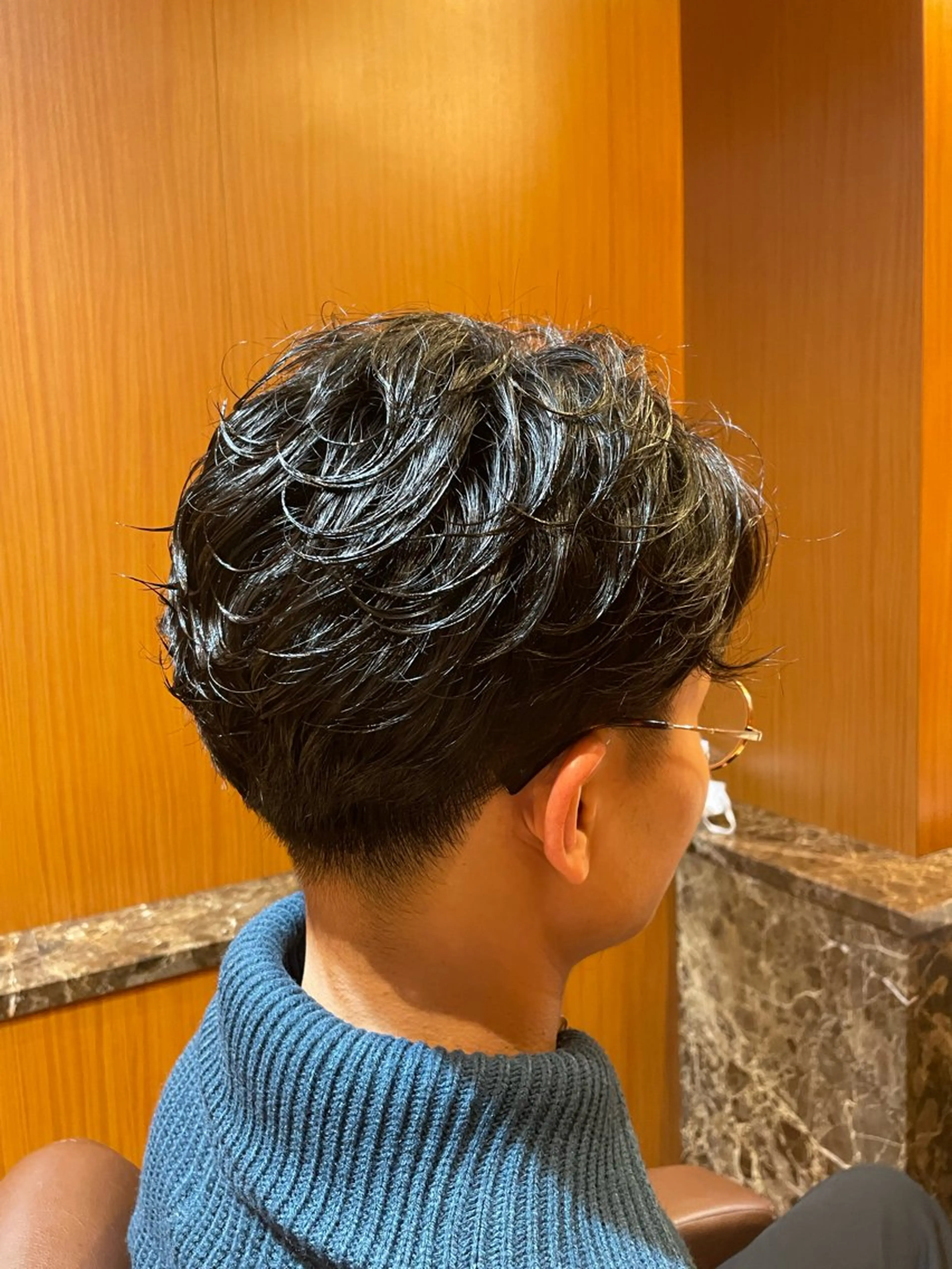 メンズ カット パーマ シマサキ シイナのヘアスタイル