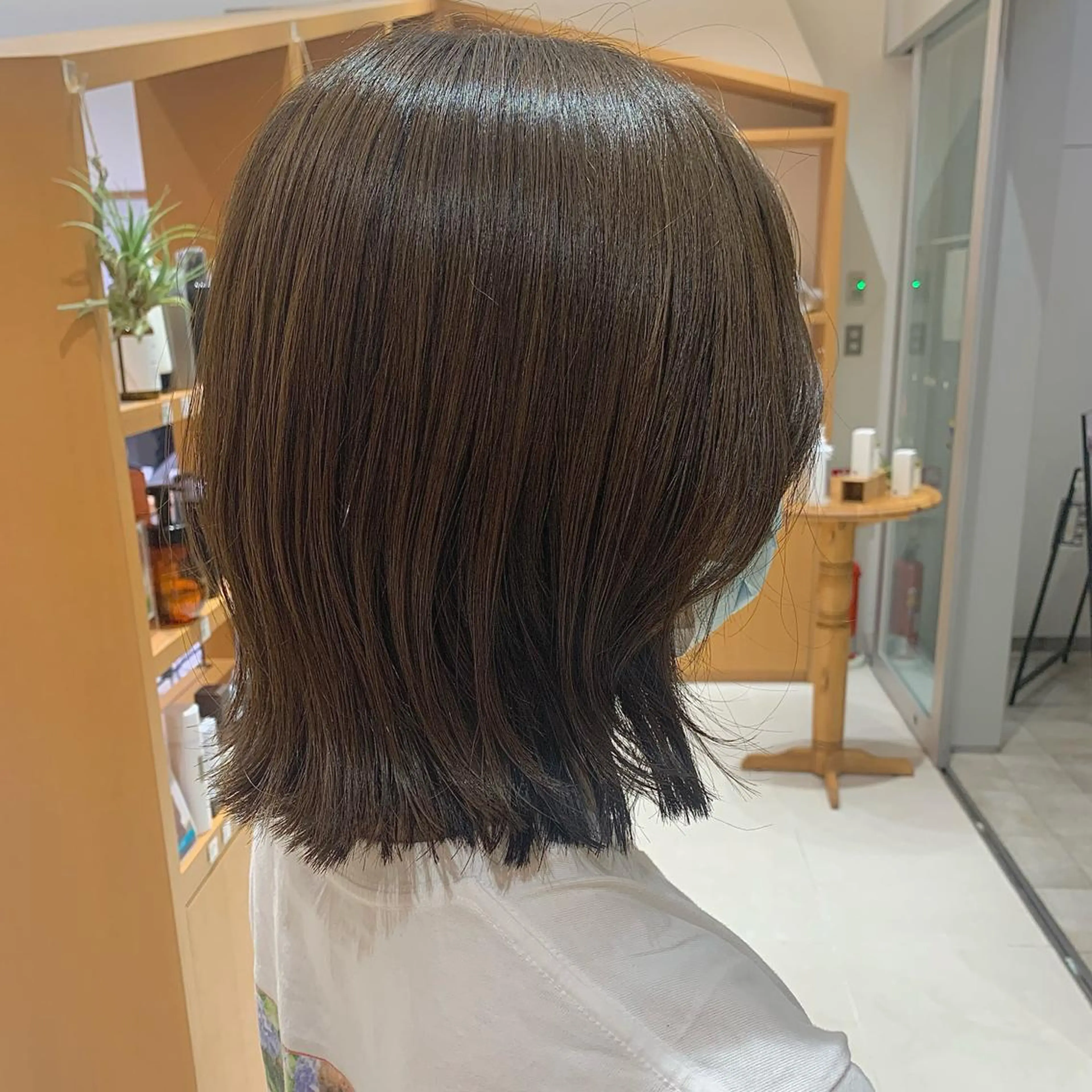 ミディアム カラー 下川 由貴のヘアスタイル