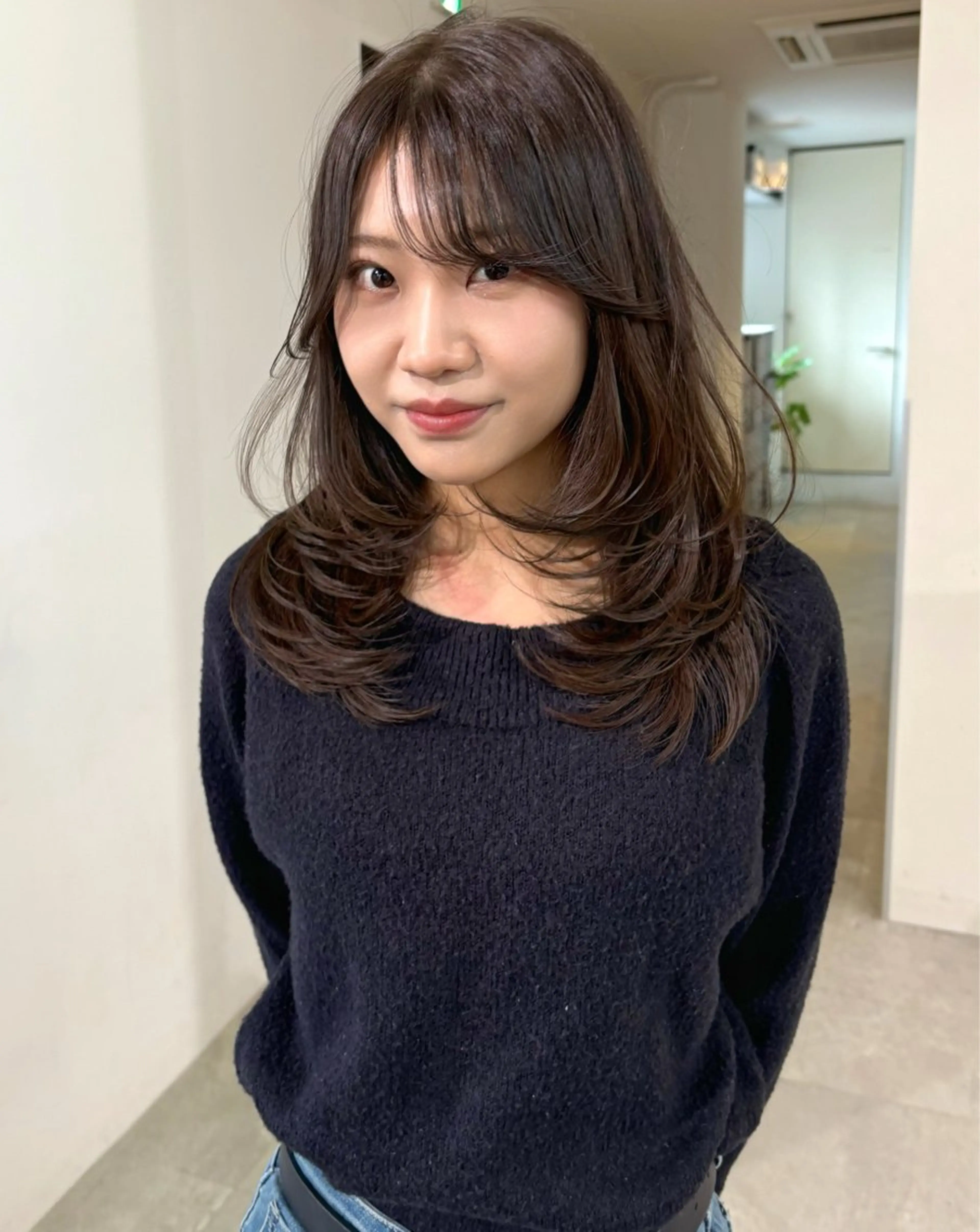 ミディアム カラー ベージュカラー ブリーチ 透明感カラー ブリーチなしカラー 伸ばしかけ カット ヘアカラー mizuki/ピンク ベージュ.レイヤーのヘアスタイル