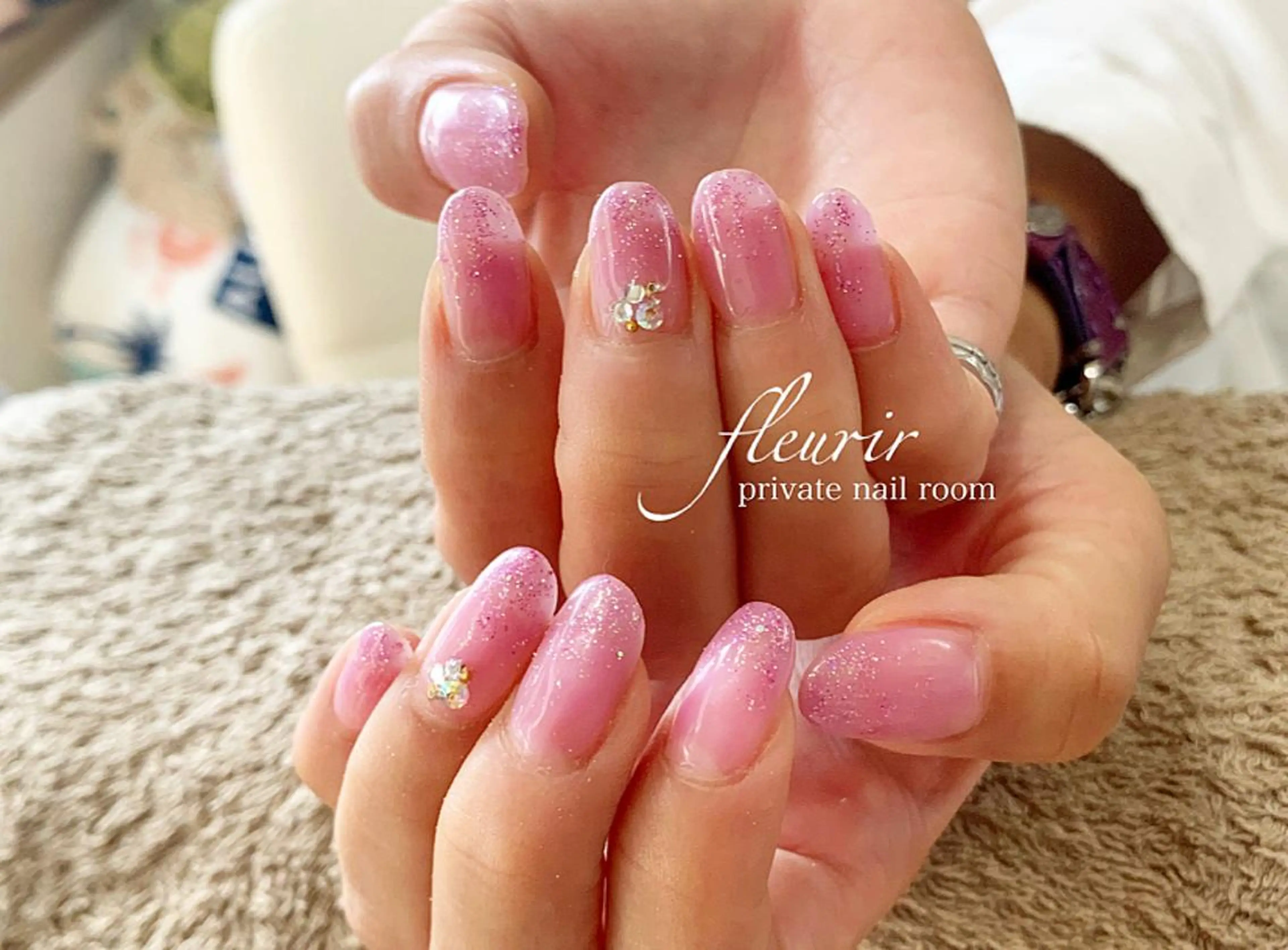 ネイル オーロラネイル クリアネイル 長さ出し ジェルネイル ハードジェル フルリール 【プライベートサロンのネイルデザイン