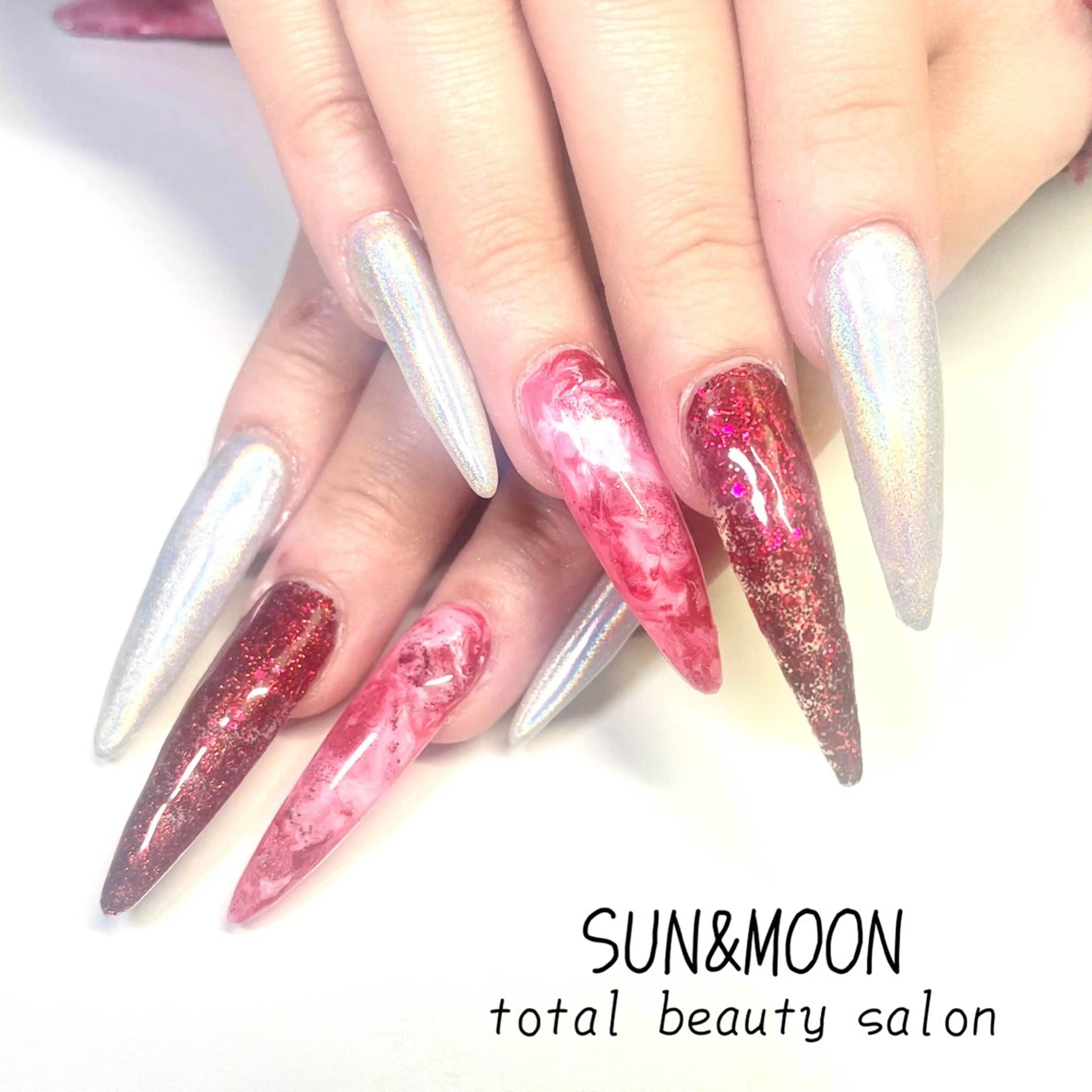 ネイル ハンドネイル SUN&MOON REOのネイルデザイン