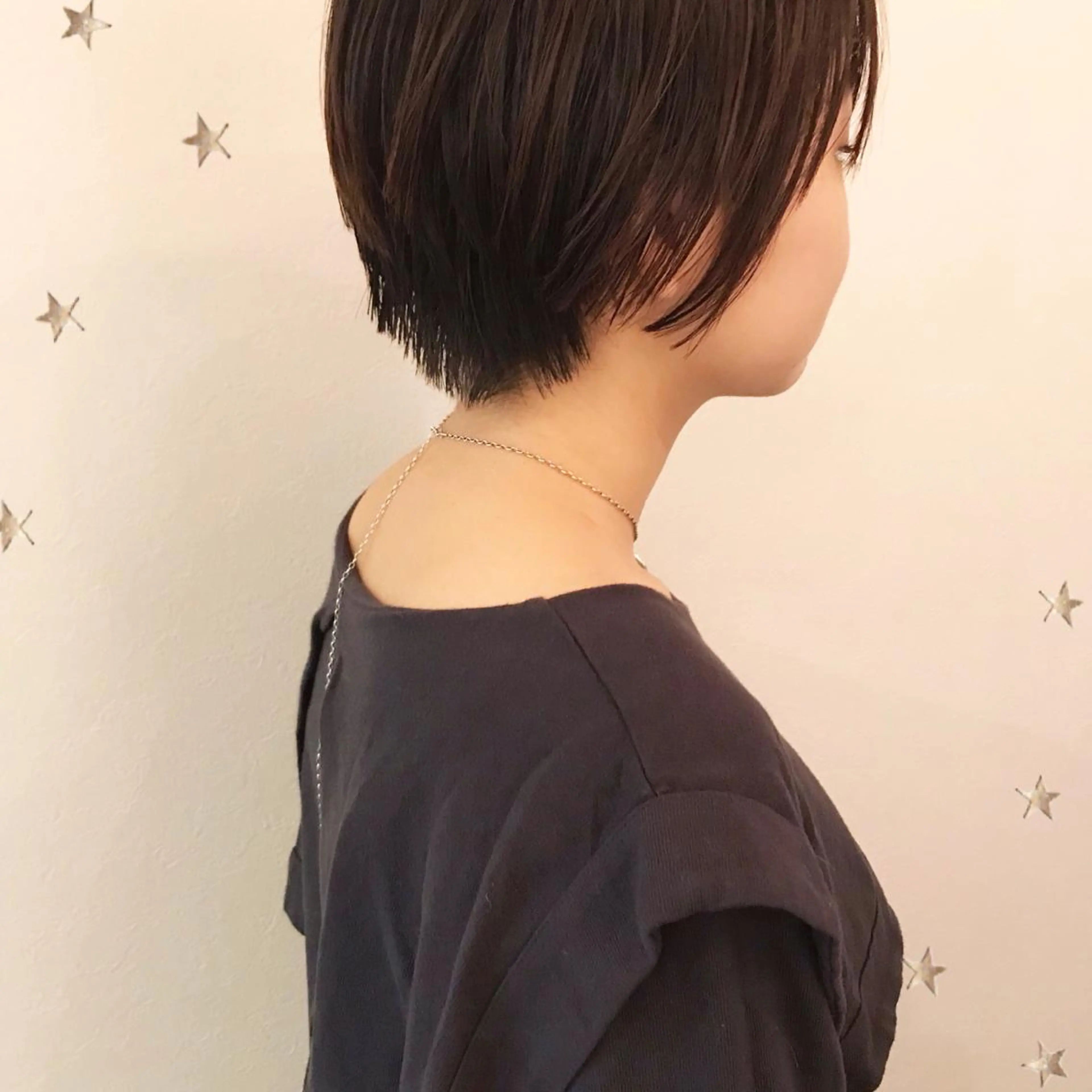 ショート 市川 千夏のヘアスタイル