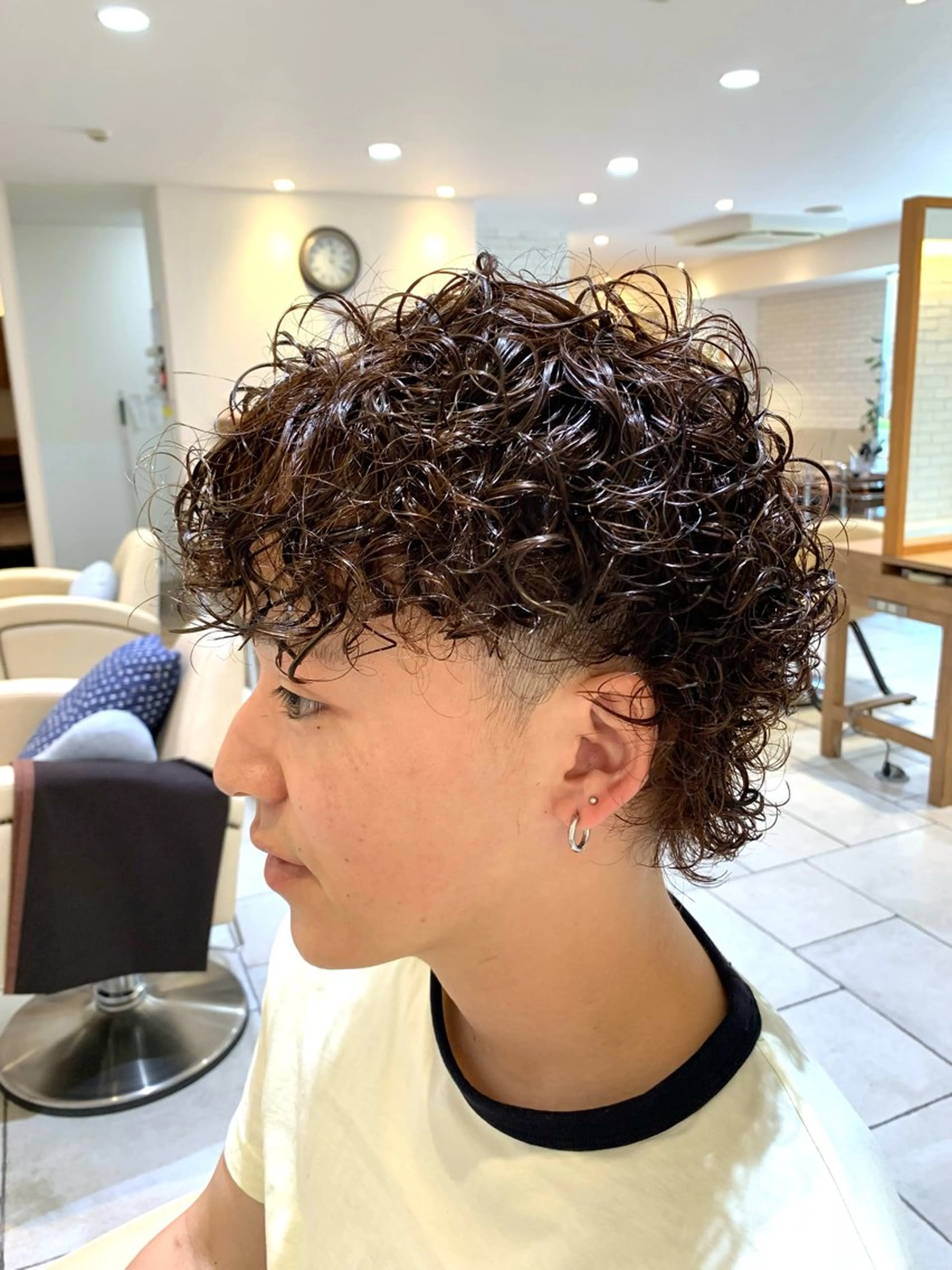 ショート パーマ メンズ メンズパーマ プードルパーマ プードルパーマ 柏木 美優のヘアスタイル