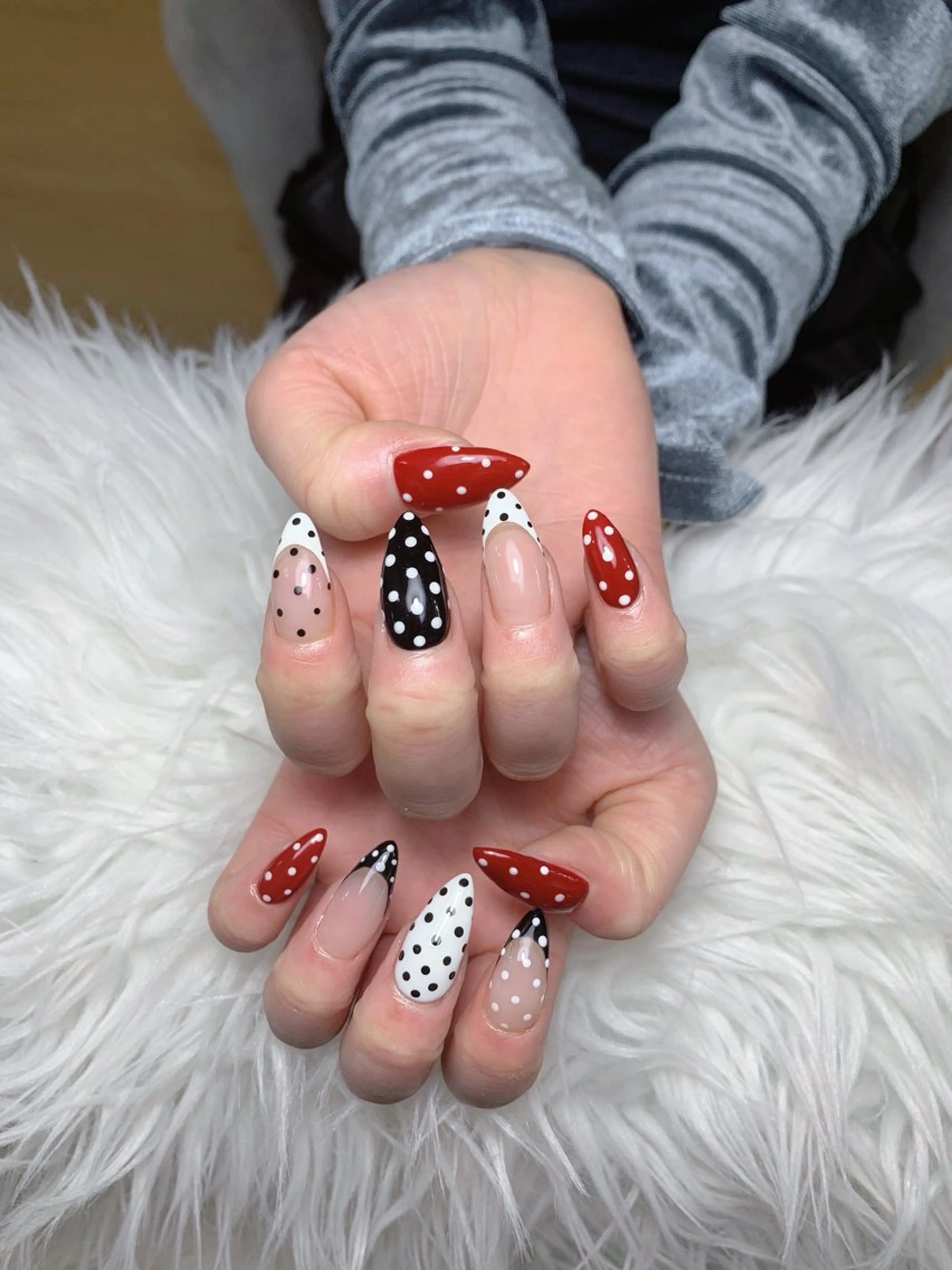 ネイル アートネイル ジェルネイル マグネットネイル ニュアンスネイル シンプルネイル ハンドネイル Ryunail所属・Ryu Nail NekoChanのネイルデザイン