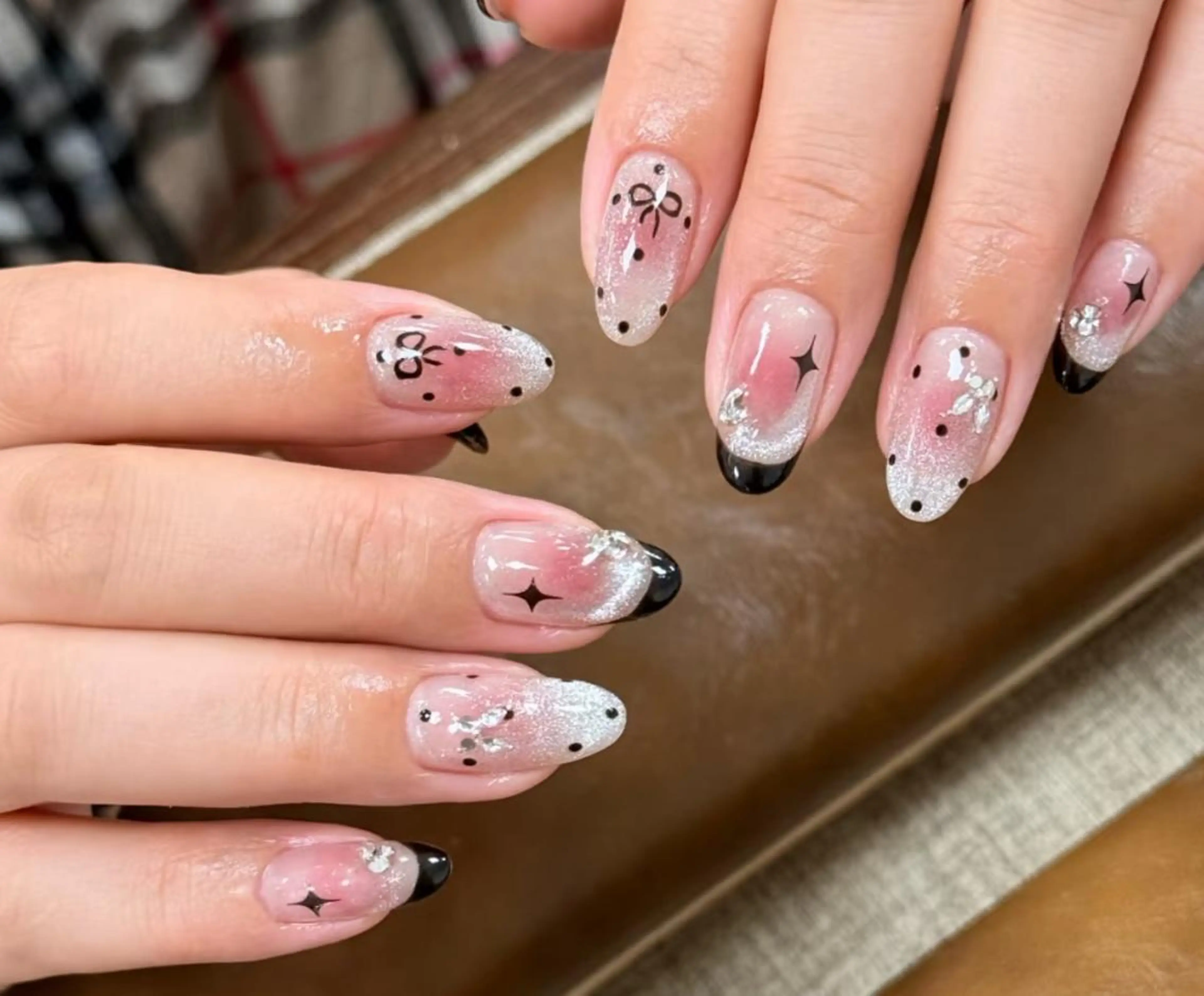 ネイル ハンドネイル 🎀 Ayaka_nailのネイルデザイン