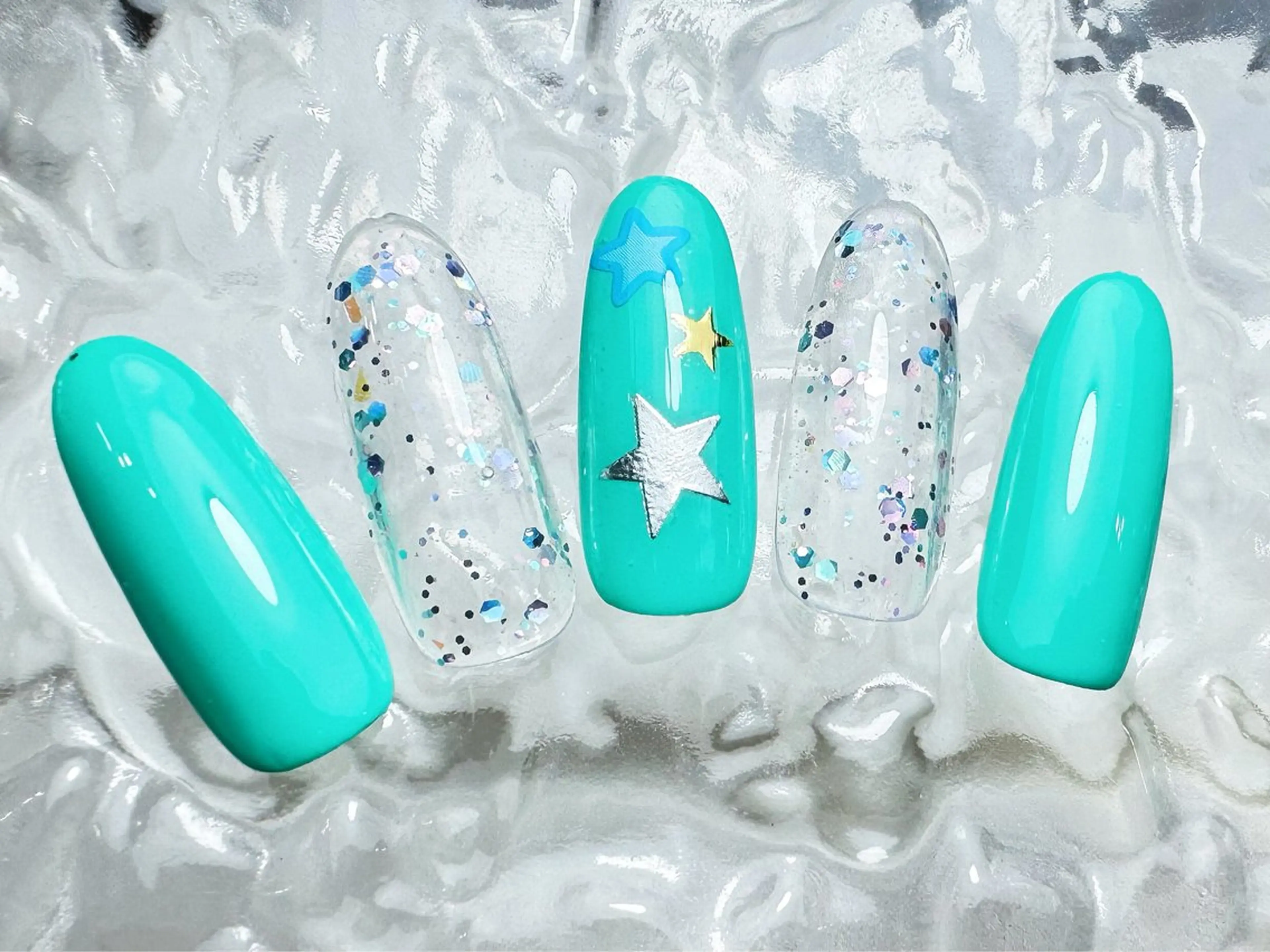 ネイル ハンドネイル マジック ミラーのネイルデザイン