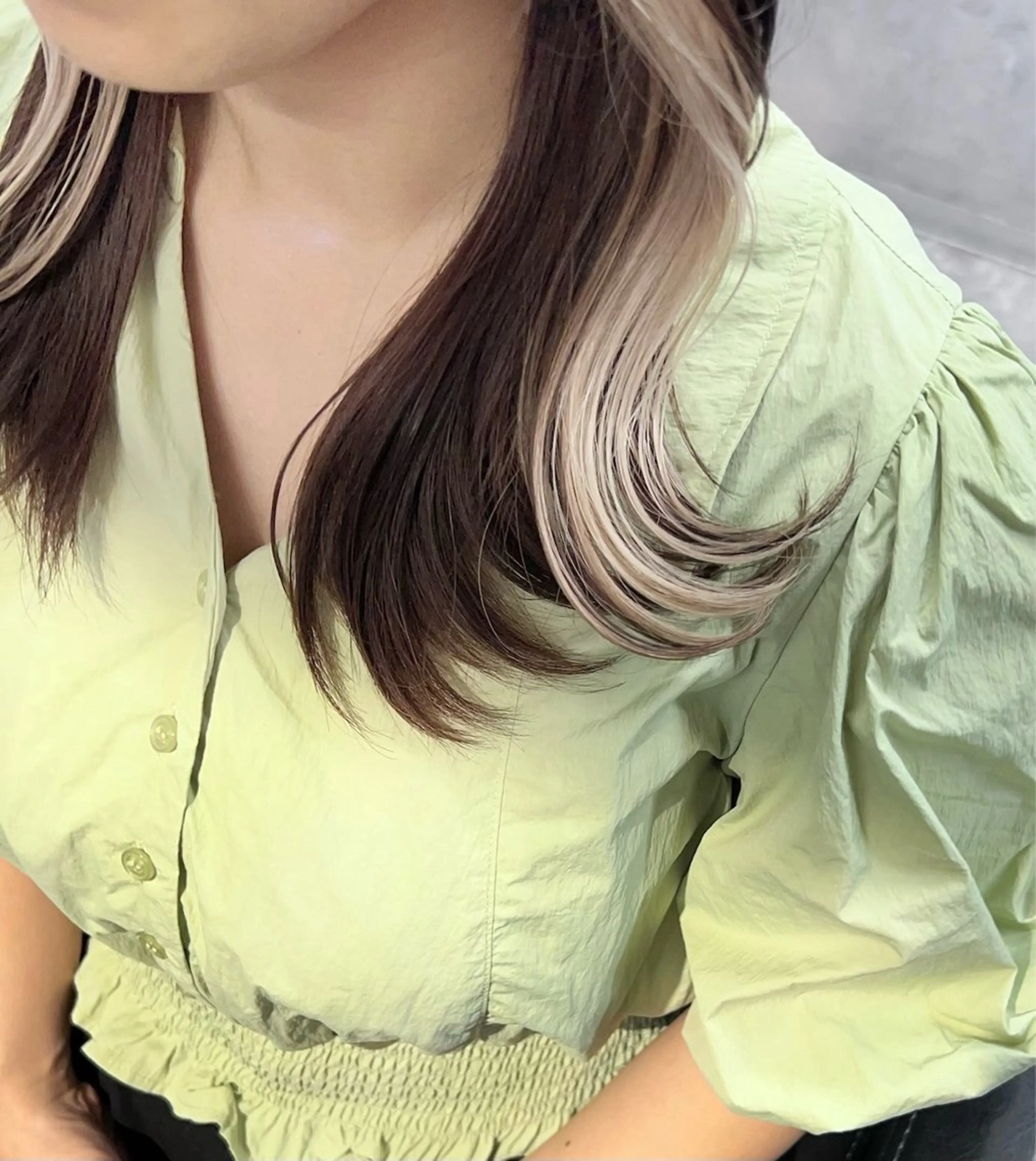 セミロング カラー ベージュカラー イヤリングカラー ホワイトベージュ 透明感/レイヤー 🇰🇷tomonaのヘアスタイル