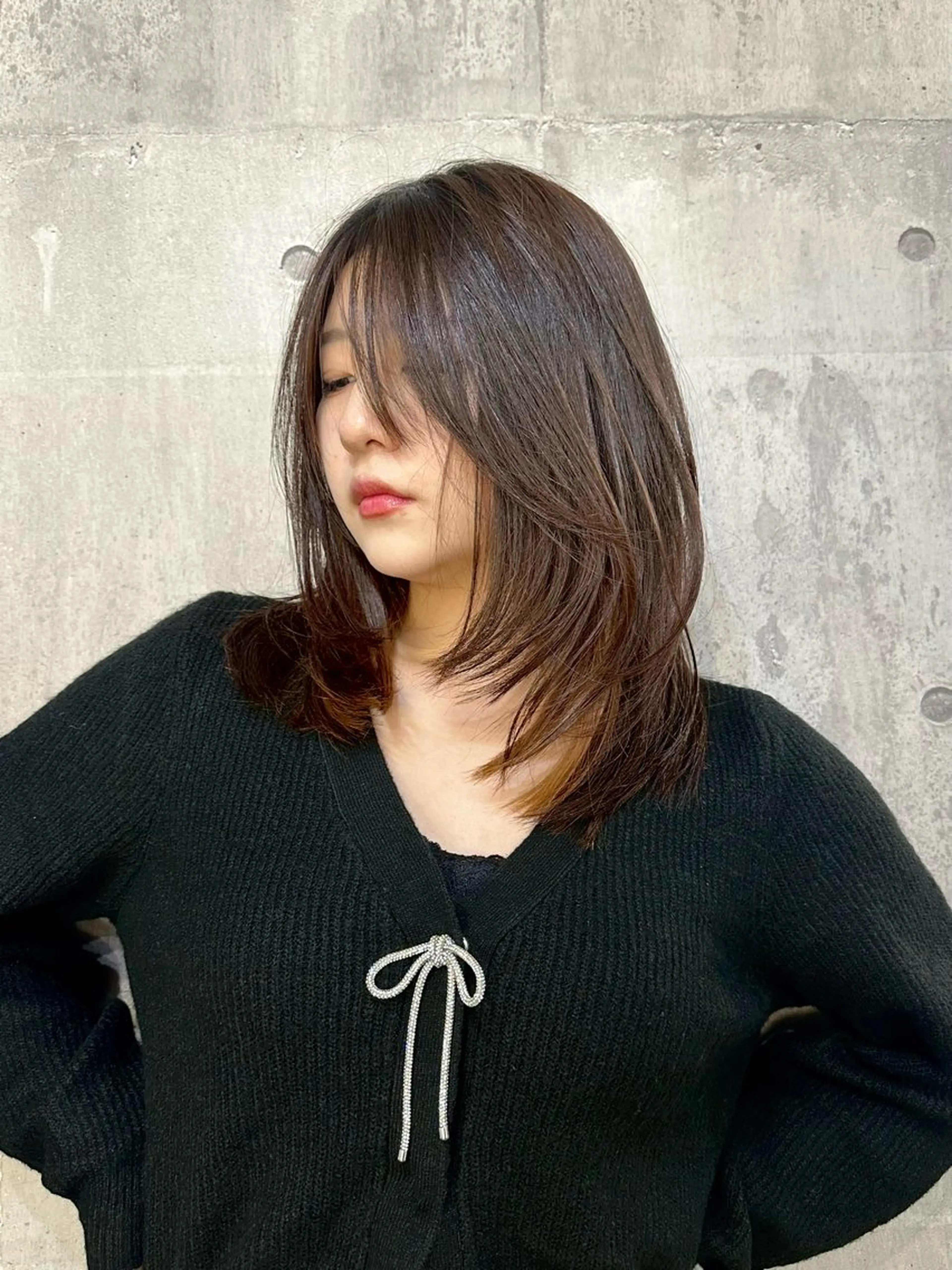 ミディアム カラー パーマ ヘアアレンジ メンズ カット トリートメント 切りっぱなしヘアボブ ミディアムヘアRYOのヘアスタイル