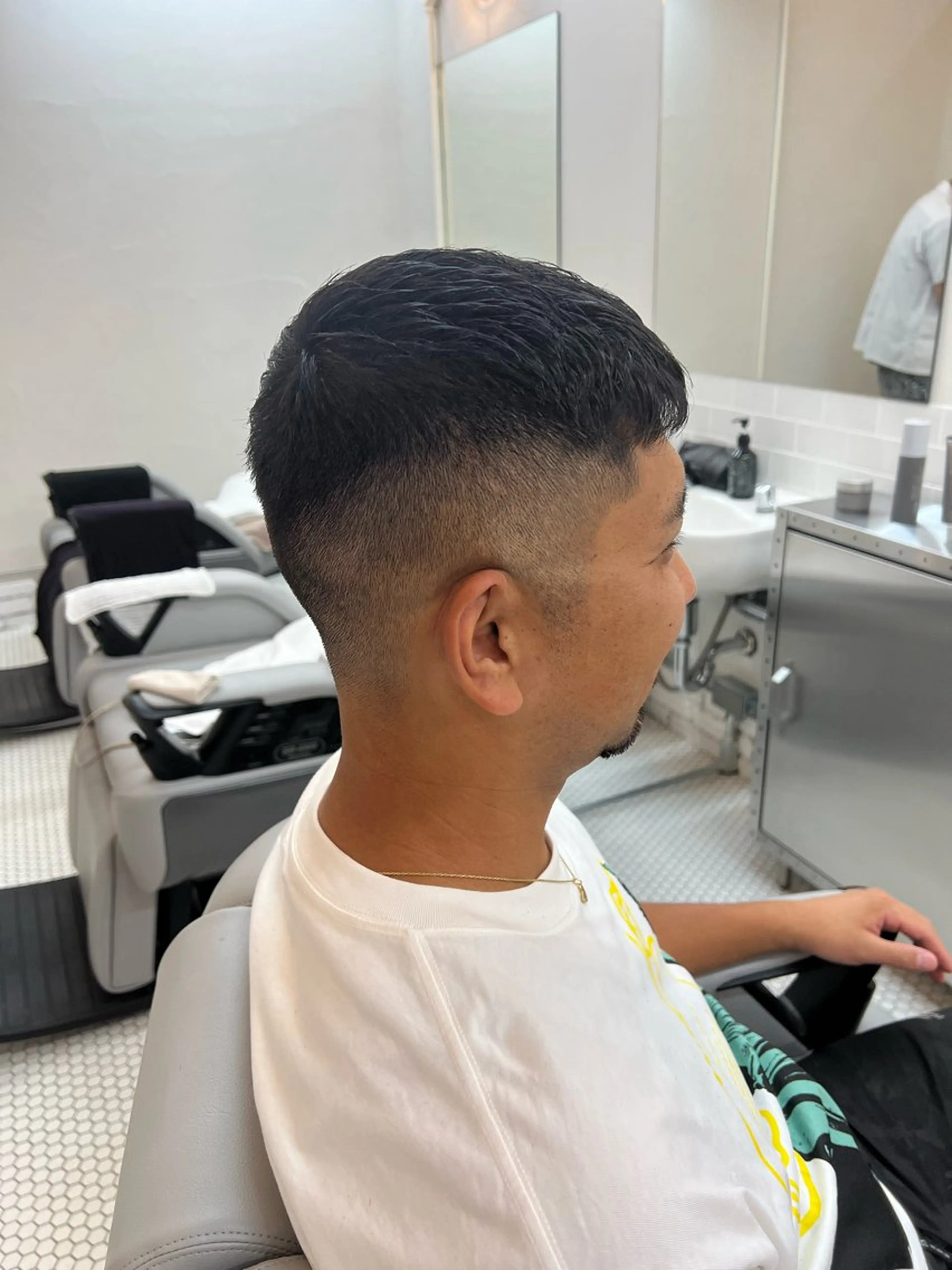 ショート メンズ フェードカット BARBER SAWAS所属・杉山 友哉のヘアスタイル